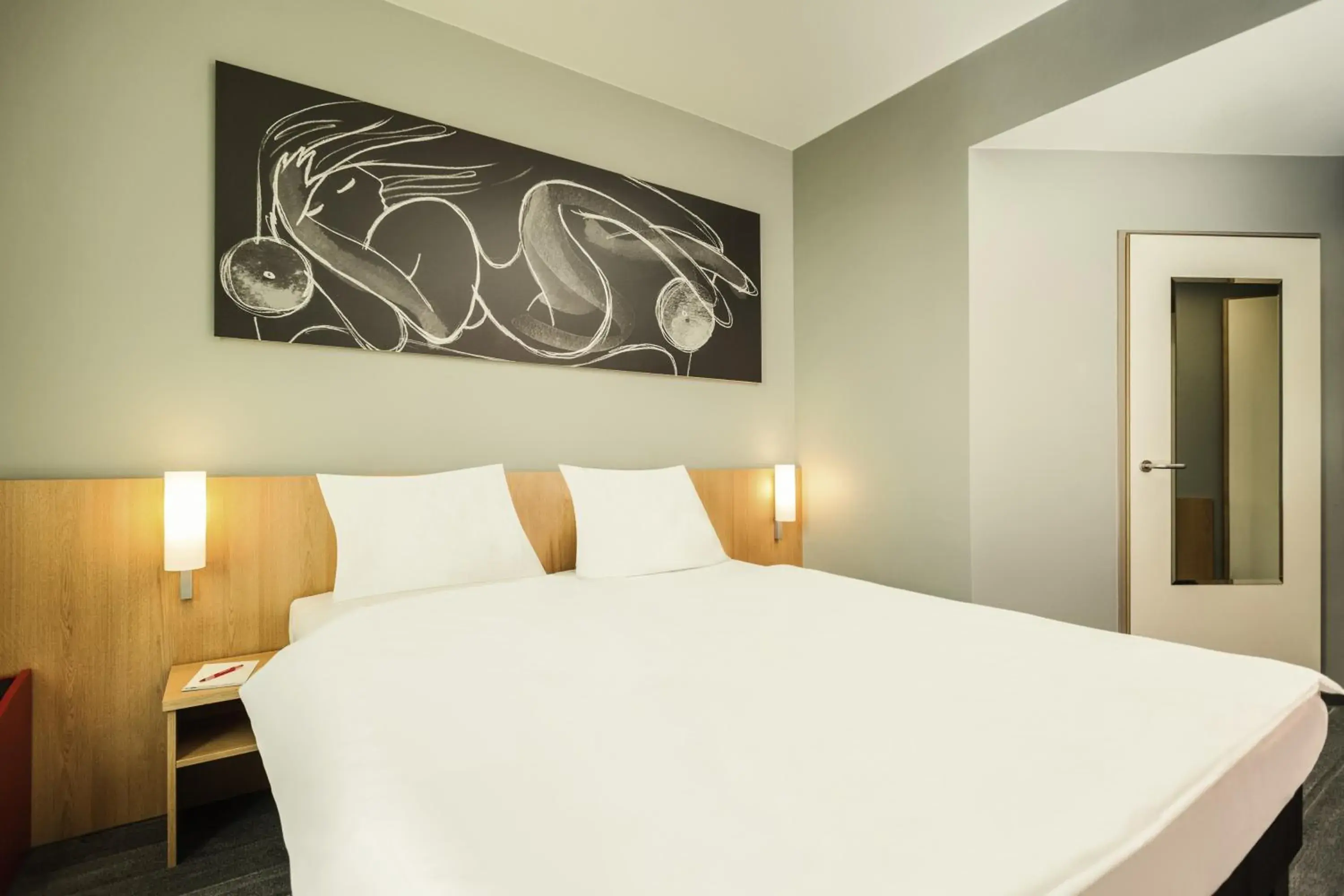 Bed in Ibis Vienna Airport Bed in Ibis Vienna Airport