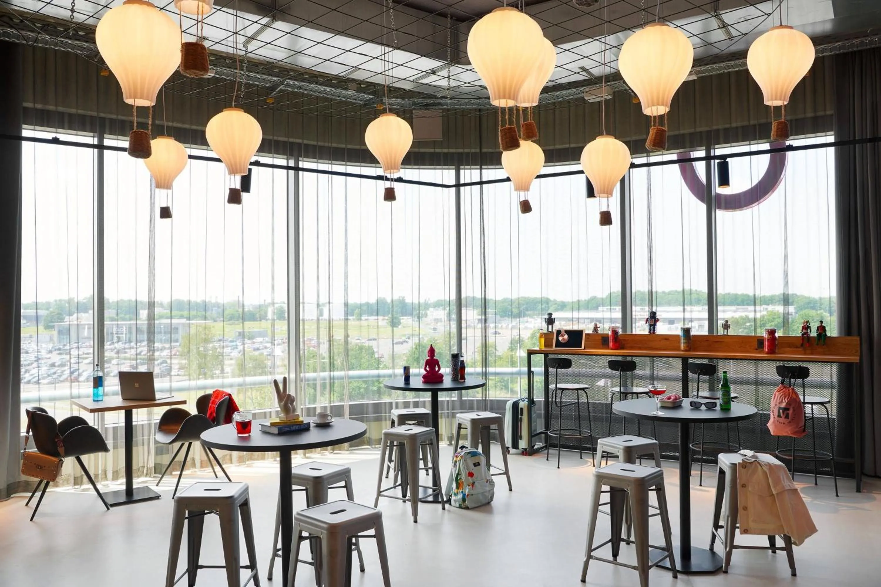 Restaurant/places to eat in Moxy Cologne Bonn Airport