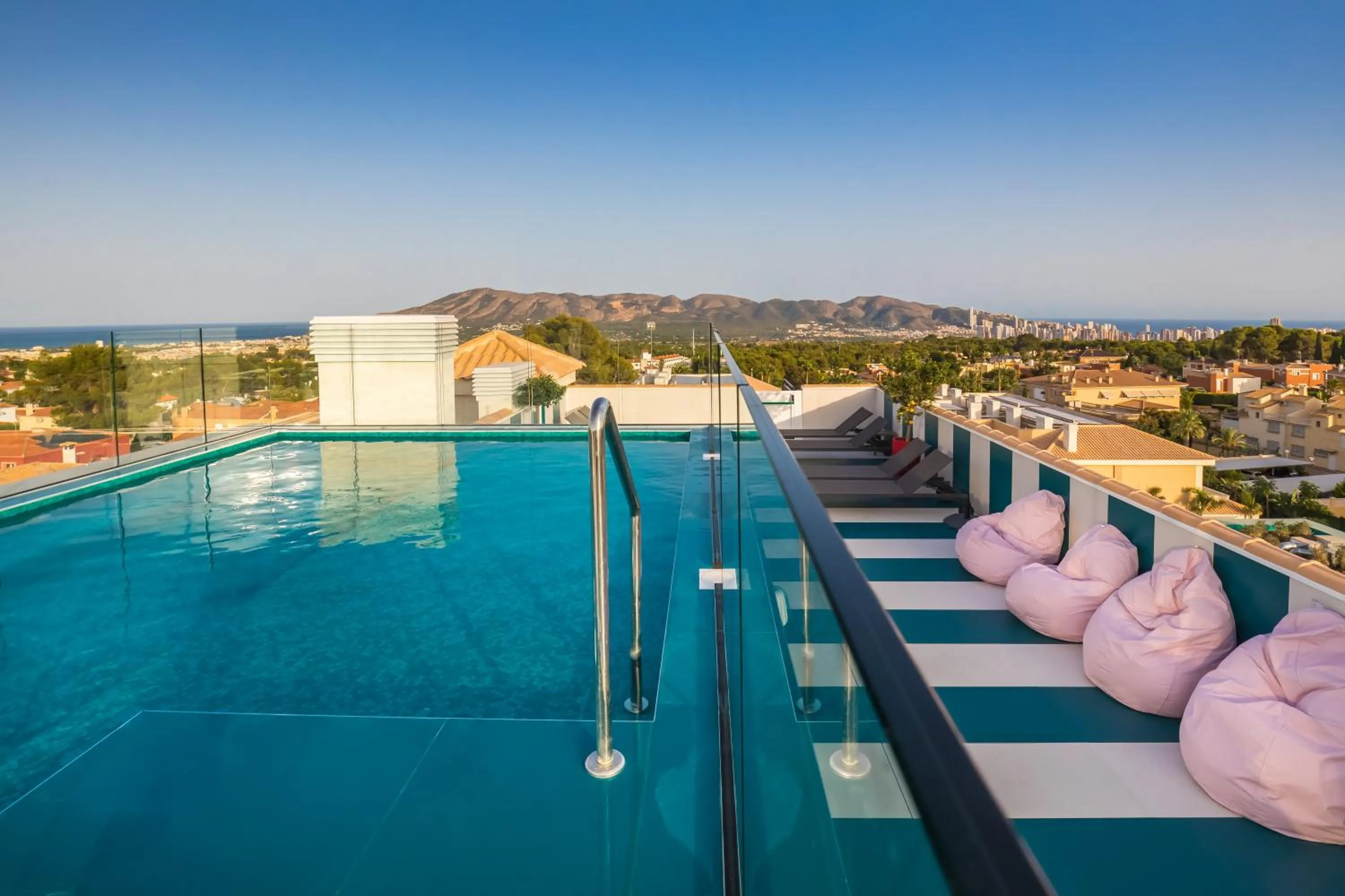 Swimming pool in Barceló La Nucía Palms