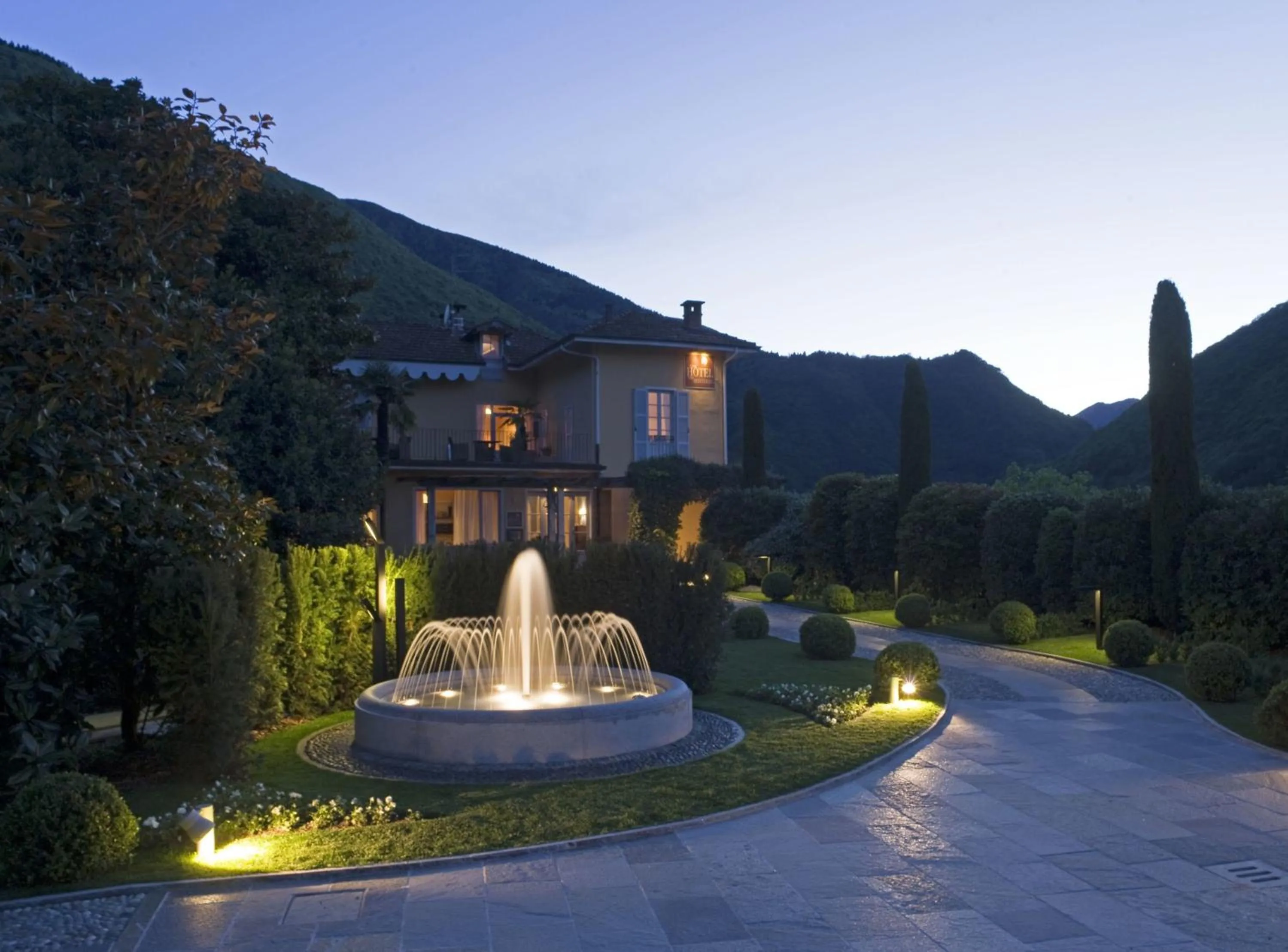 Facade/entrance in Park Hotel Villa Belvedere