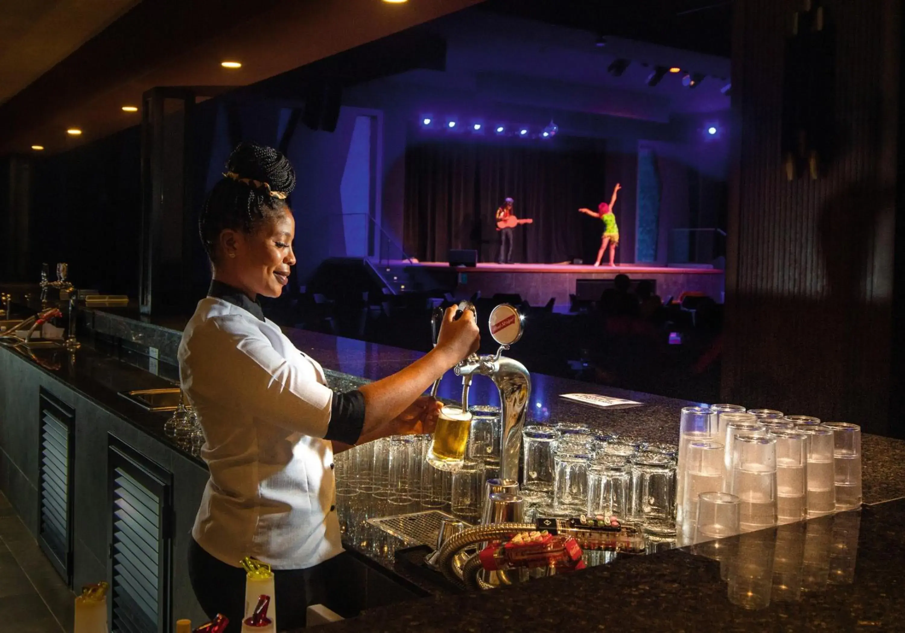 Lounge or bar in Riu Montego Bay - Adults Only - All Inclusive Lounge or bar in Riu Montego Bay - Adults Only - All Inclusive