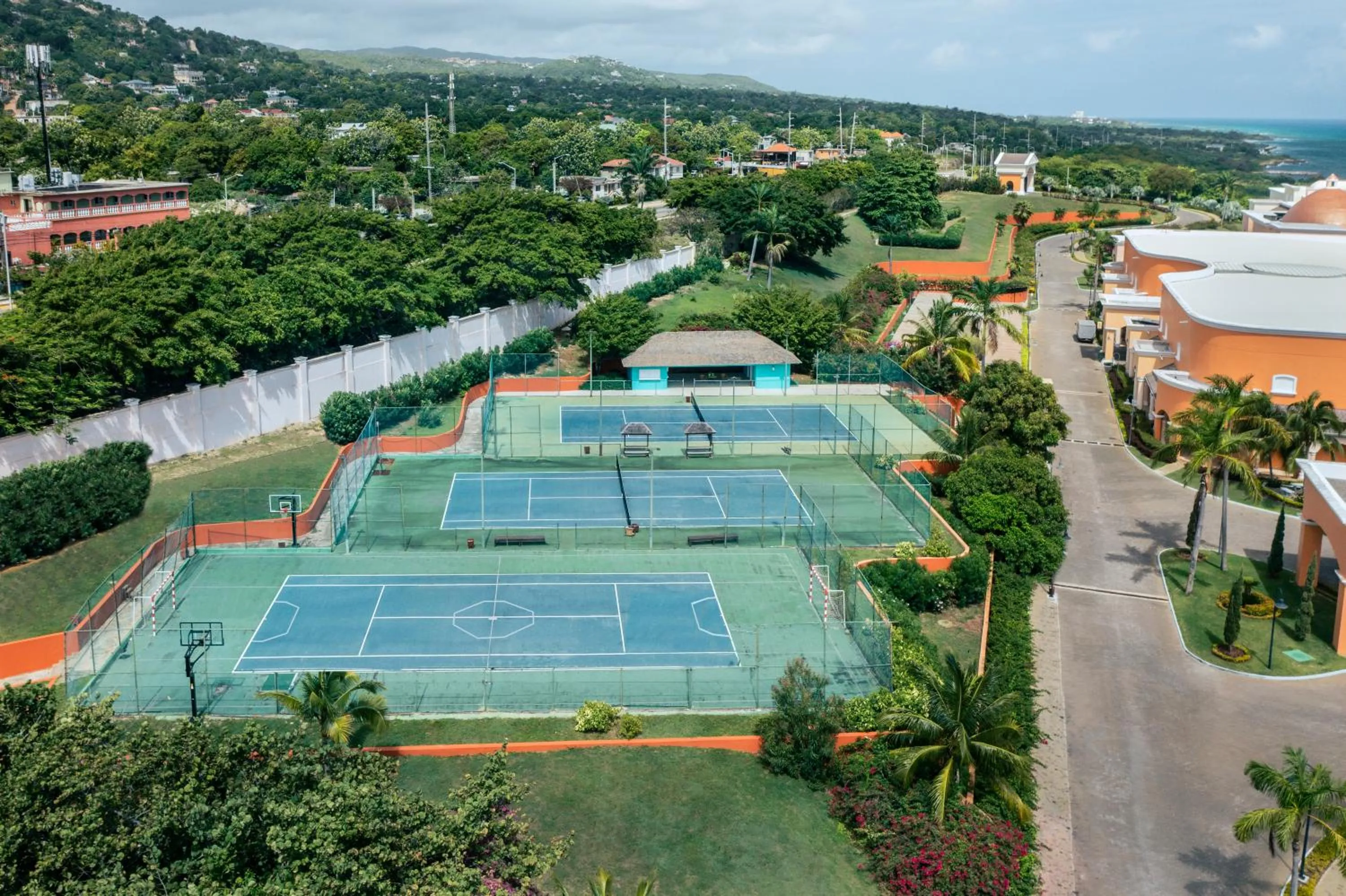 Tennis court in Iberostar Selection Rose Hall Suites - All Inclusive