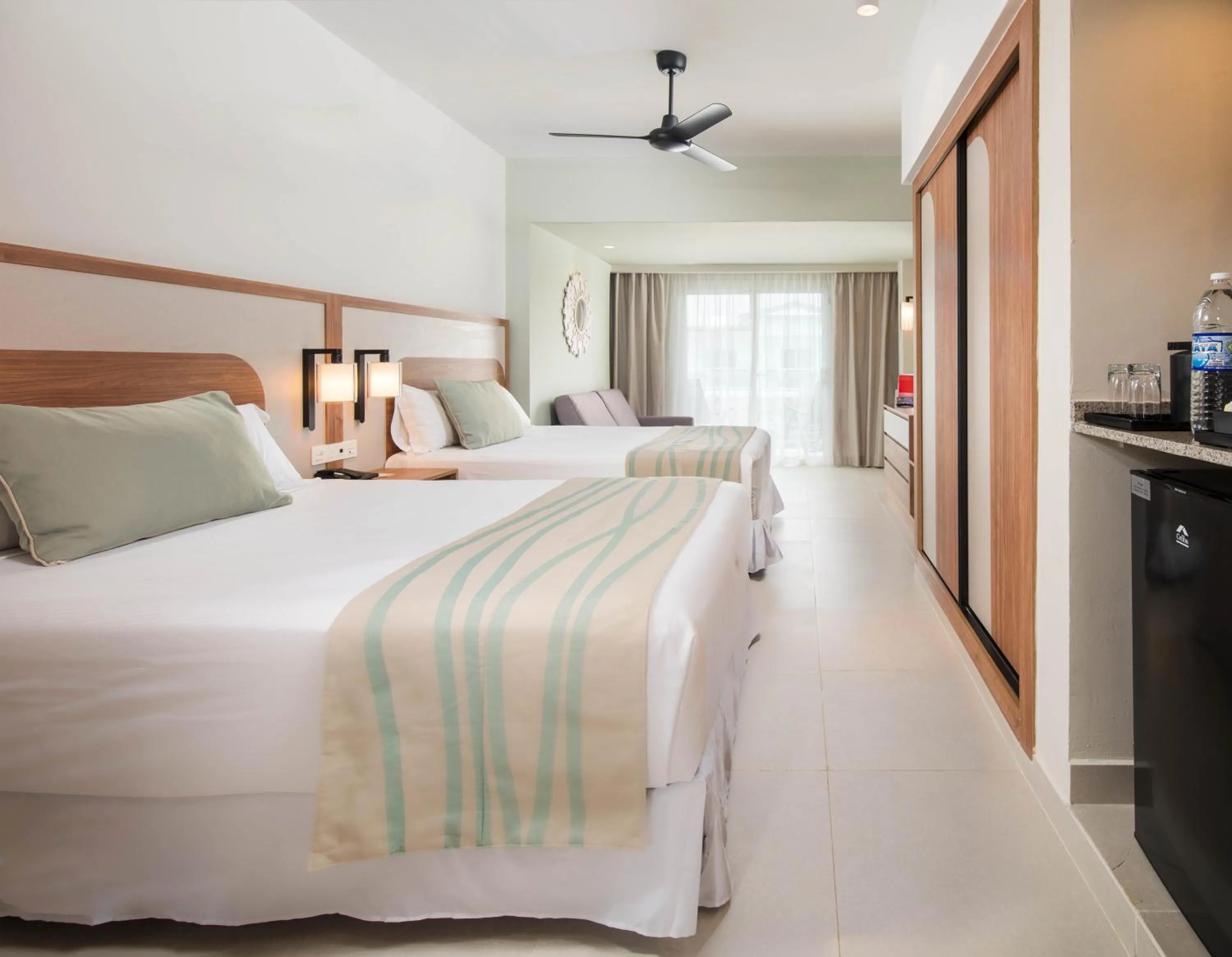 Photo of the whole room, Bed in Riu Negril - All Inclusive