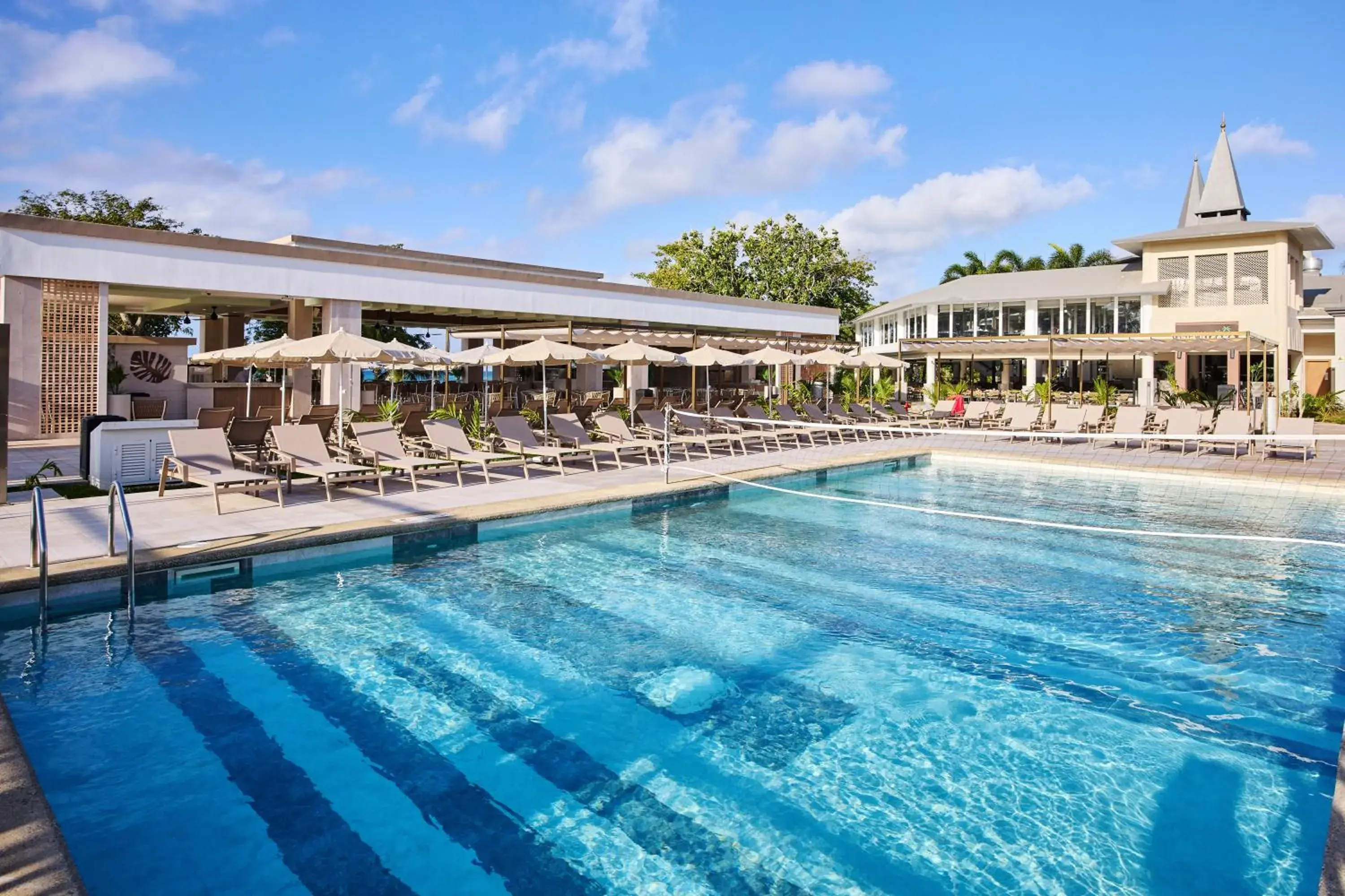 Swimming pool in Riu Negril - All Inclusive Swimming pool in Riu Negril - All Inclusive