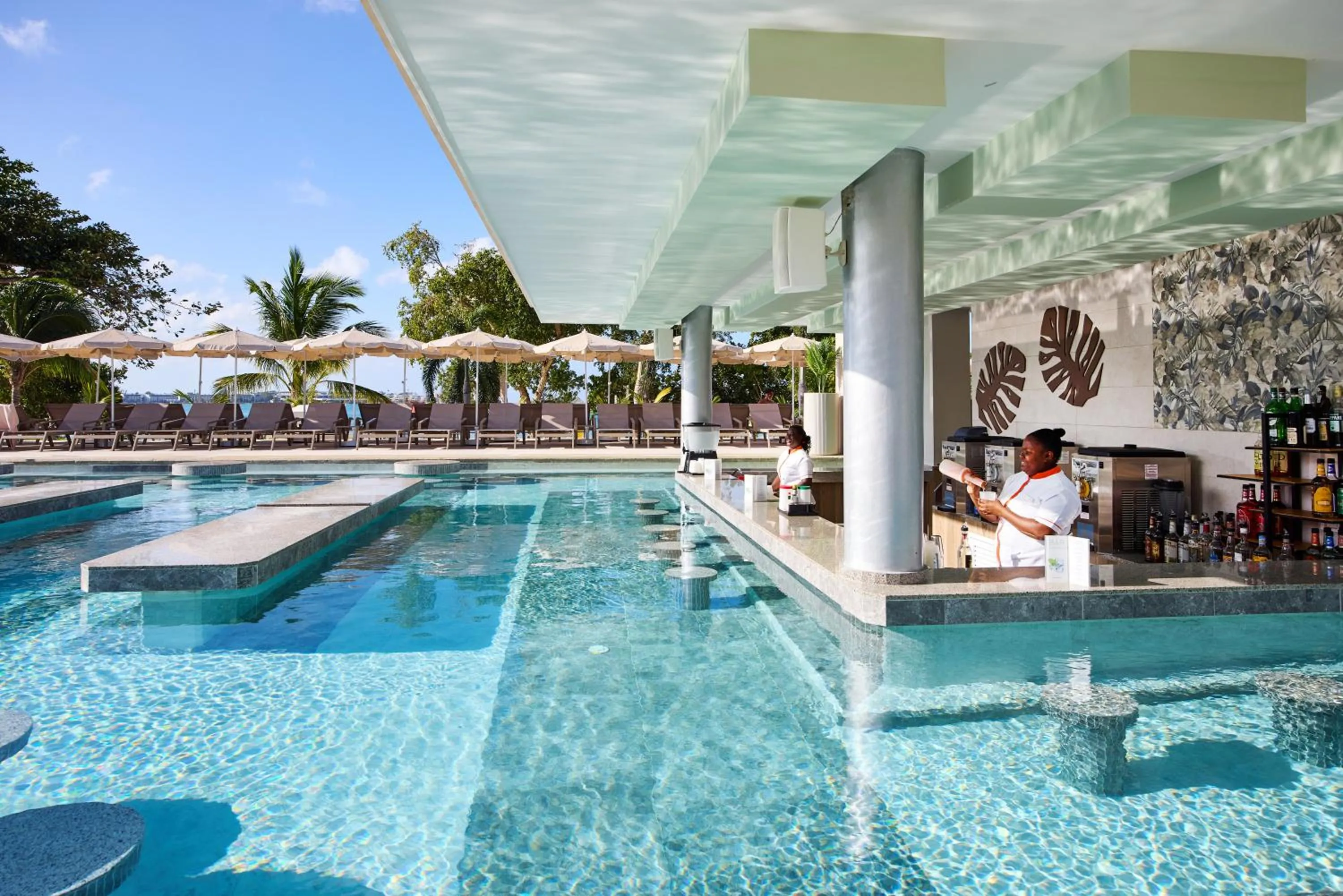 Swimming pool in Riu Negril - All Inclusive