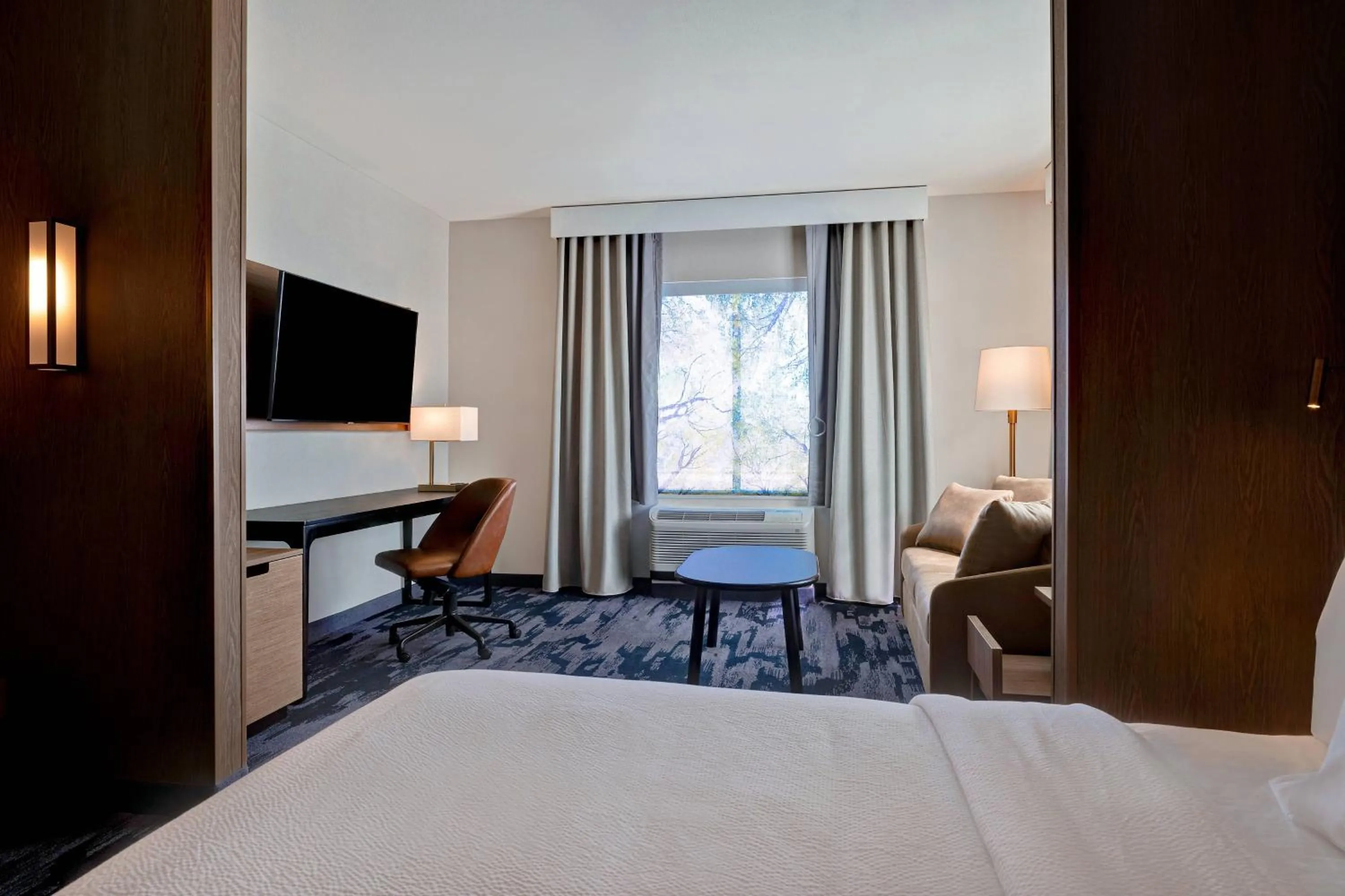 Bedroom, Bed in Fairfield by Marriott Inn & Suites St. Paul Eagan