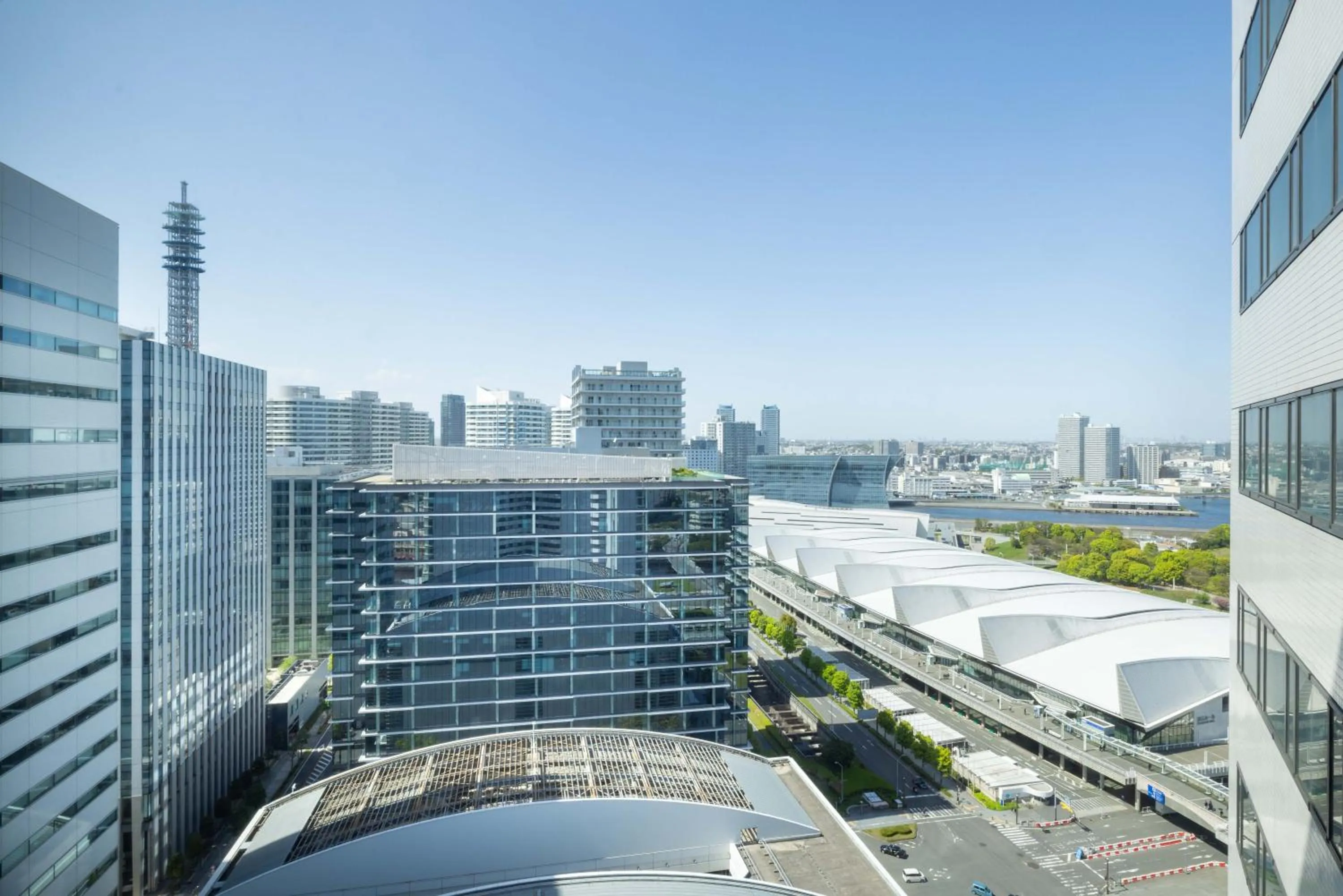 City view in The Yokohama Bay Hotel Tokyu