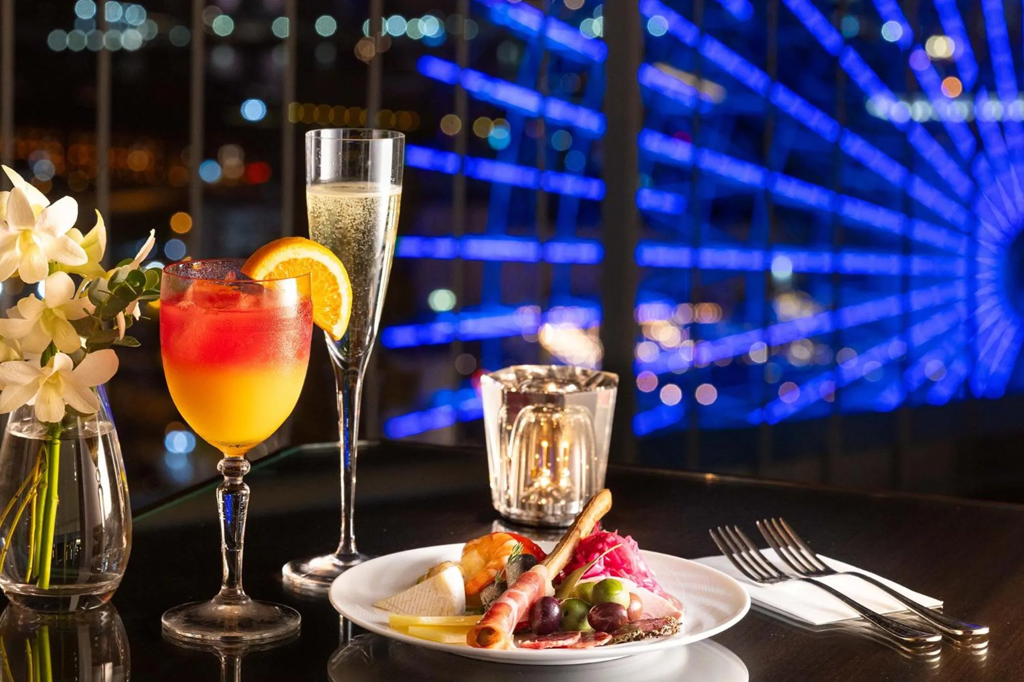 Food and drinks in The Yokohama Bay Hotel Tokyu