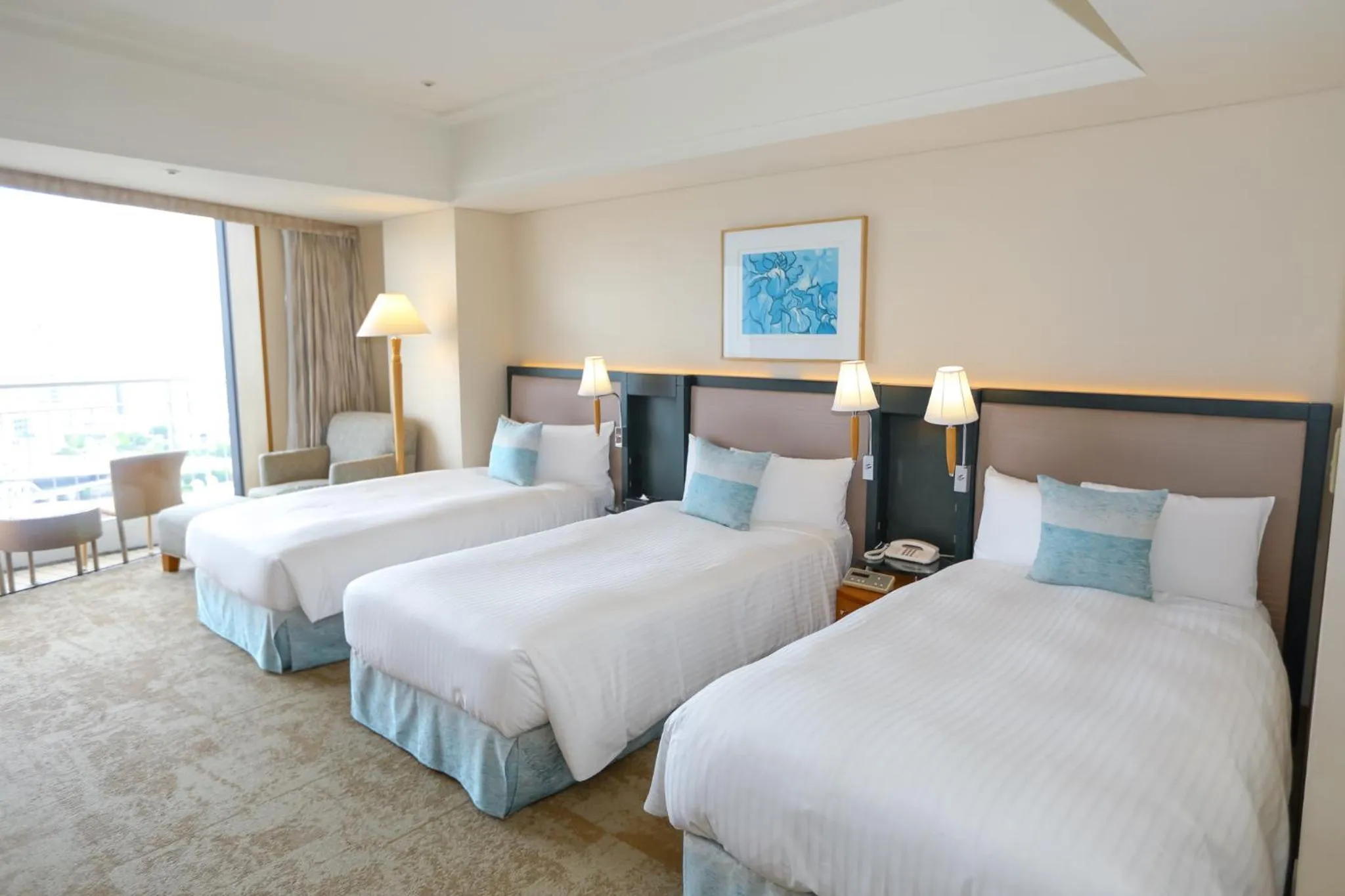 Photo of the whole room, Bed in The Yokohama Bay Hotel Tokyu