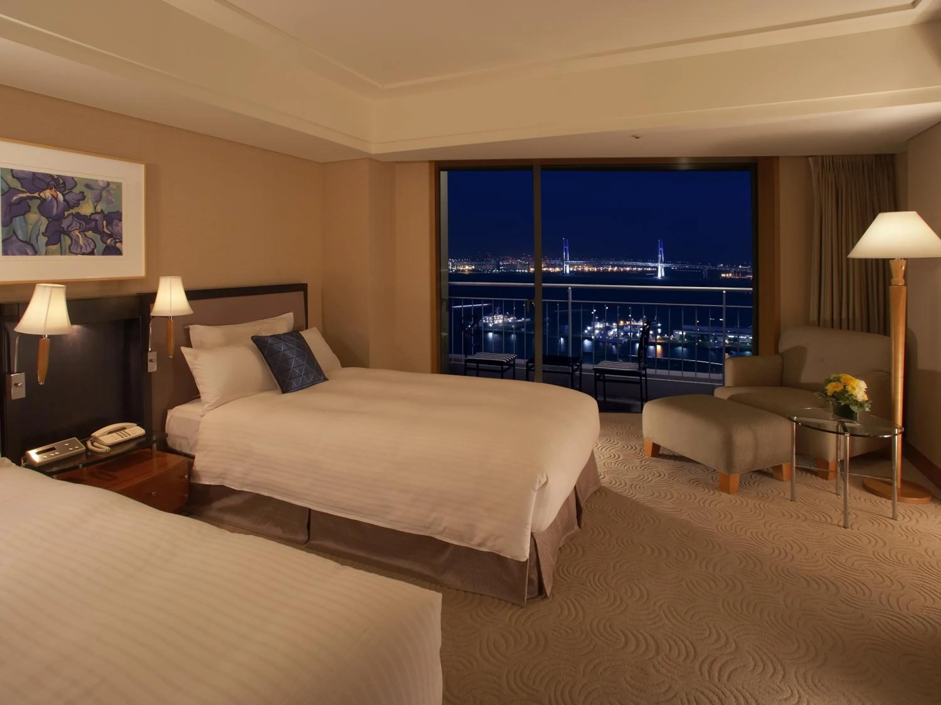Photo of the whole room, Bed in The Yokohama Bay Hotel Tokyu