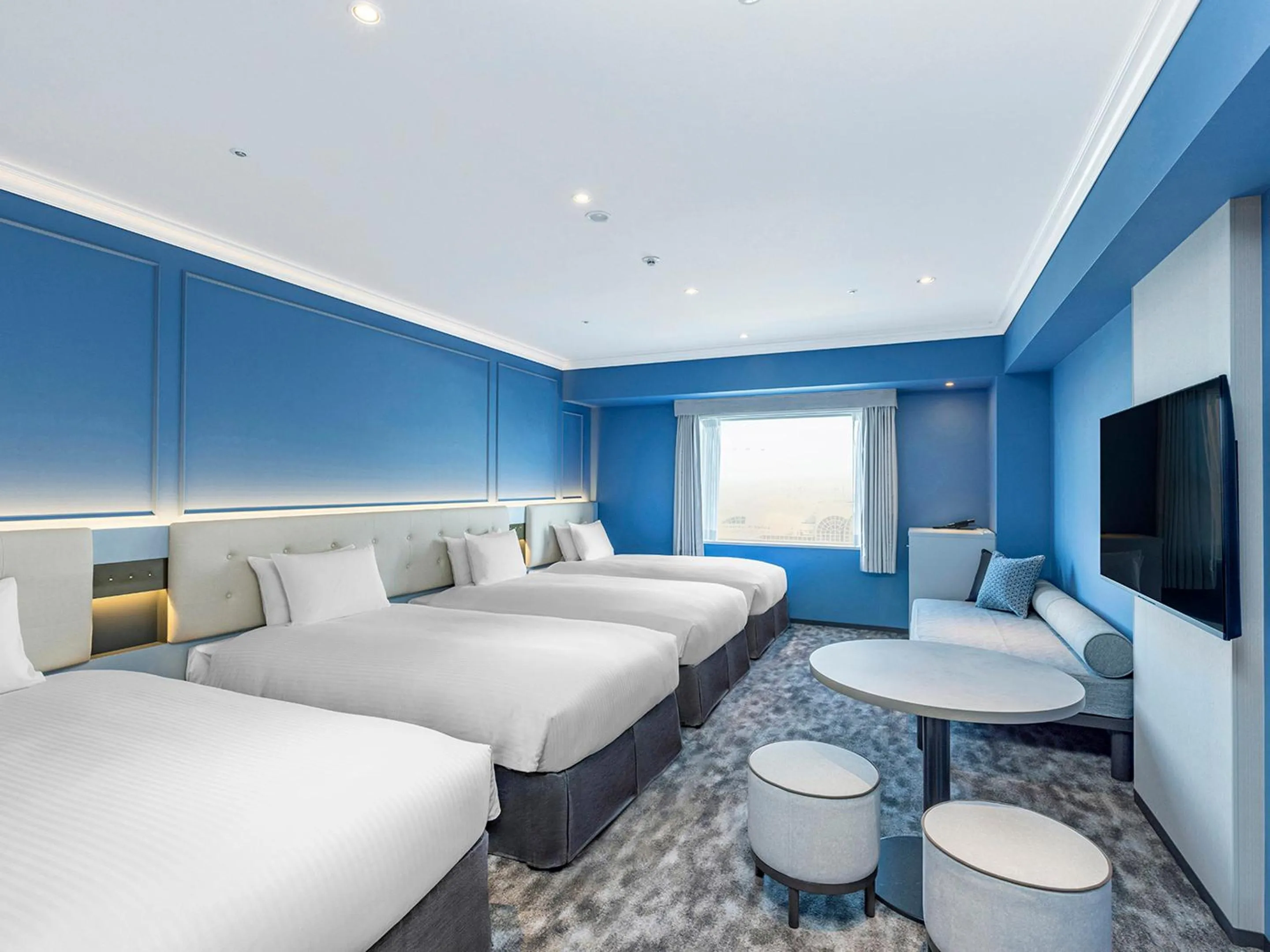 Photo of the whole room, Bed in Oriental Hotel Tokyo Bay