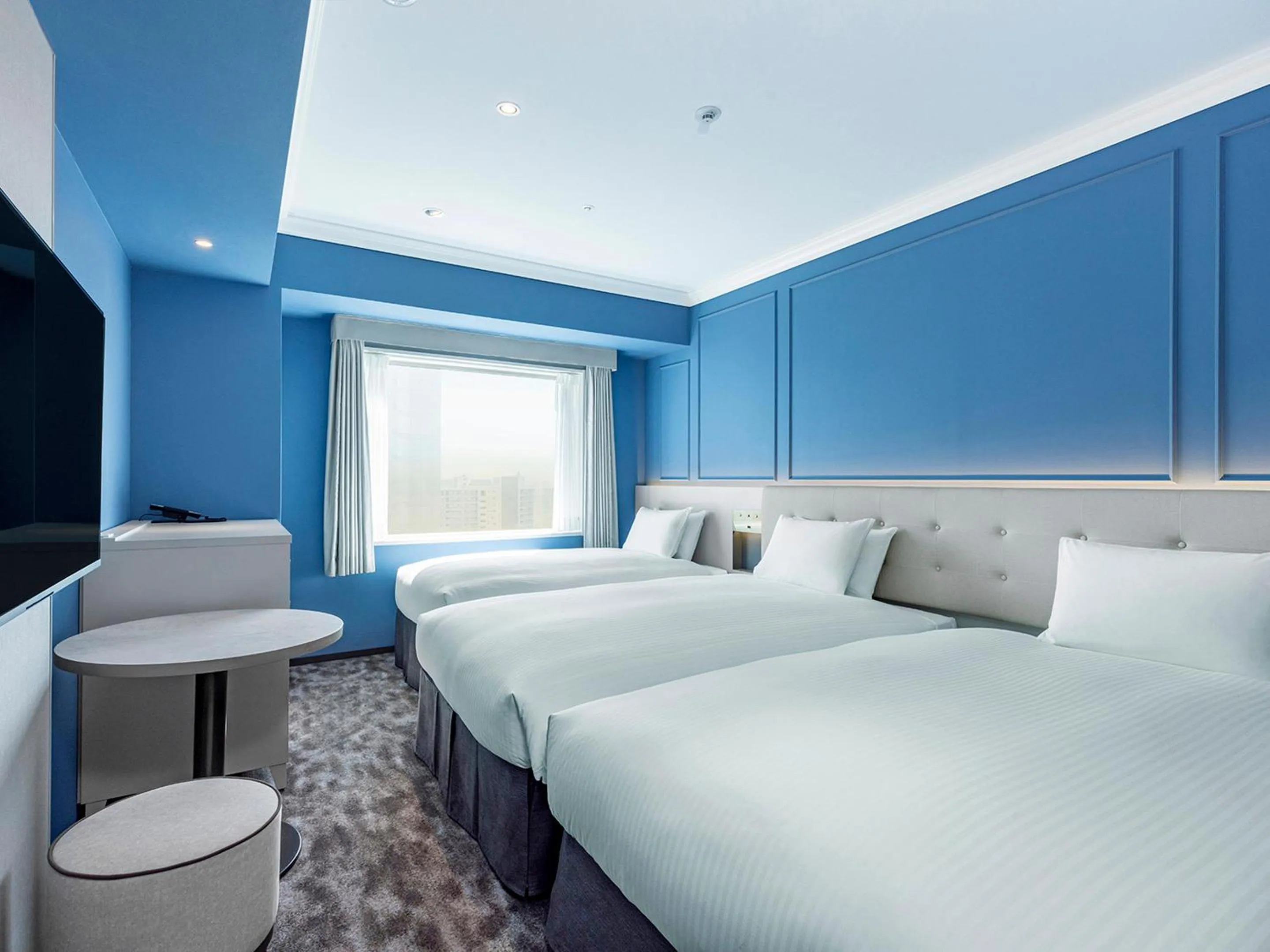 Photo of the whole room, Bed in Oriental Hotel Tokyo Bay