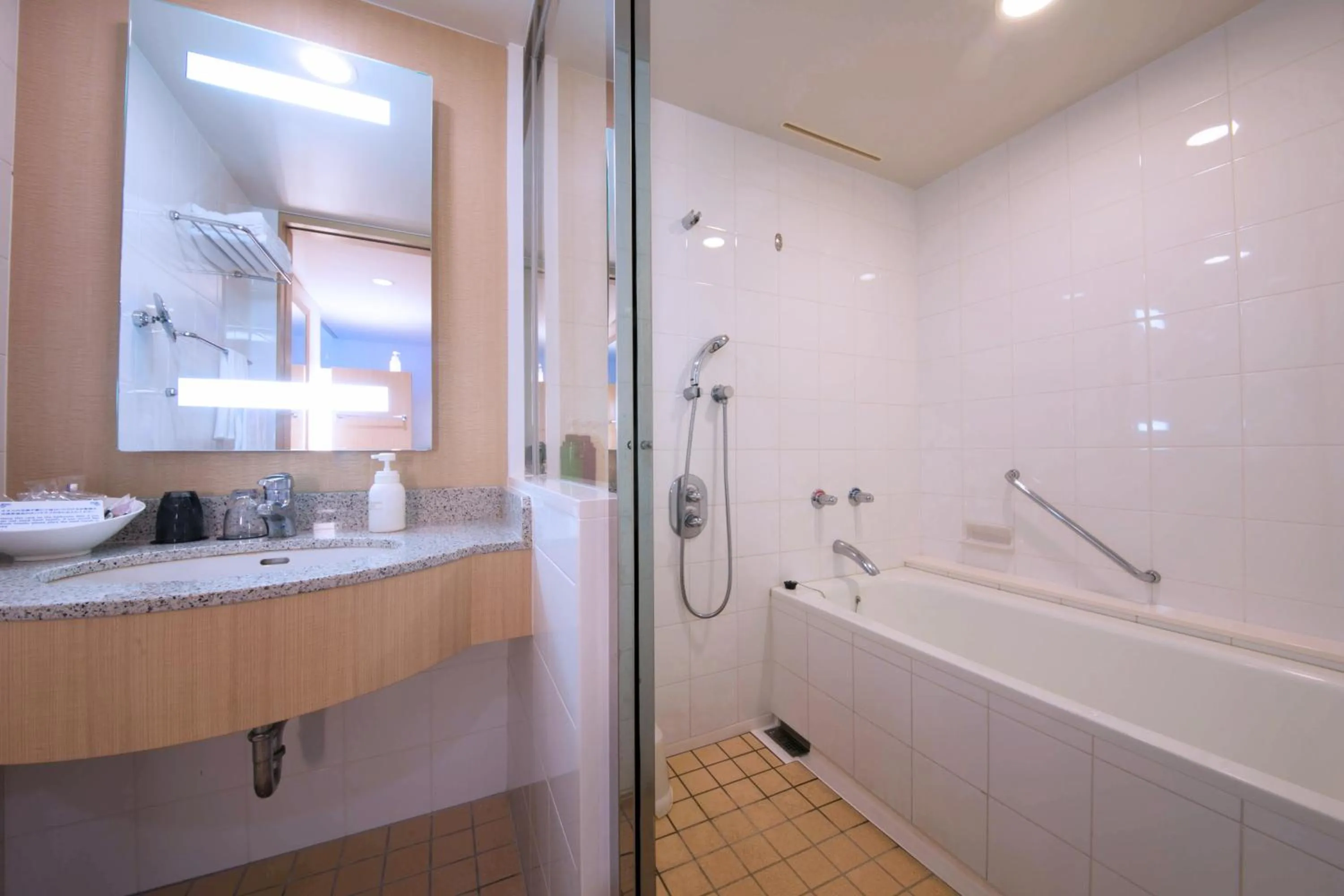 Bathroom in Laguna Garden Hotel