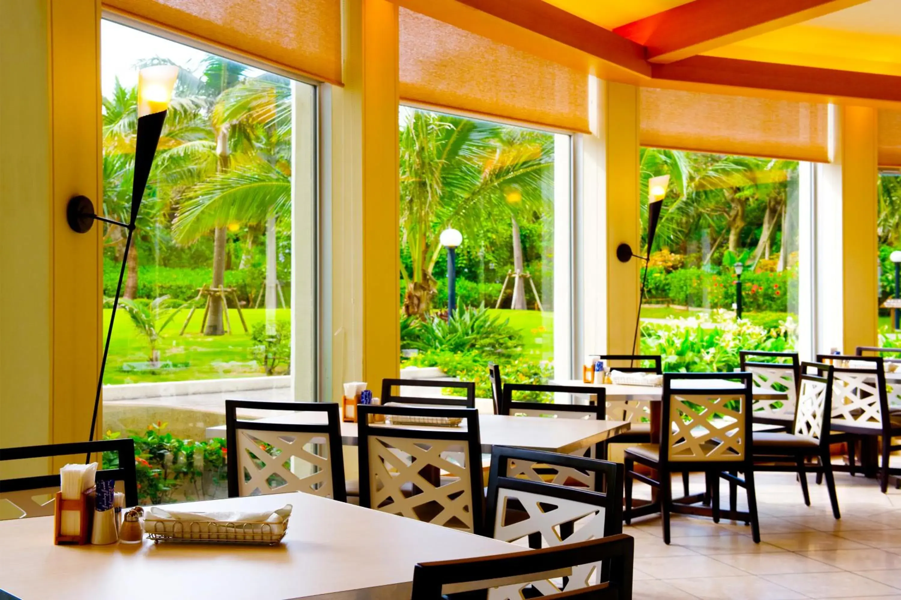 Restaurant/places to eat in Laguna Garden Hotel Restaurant/places to eat in Laguna Garden Hotel