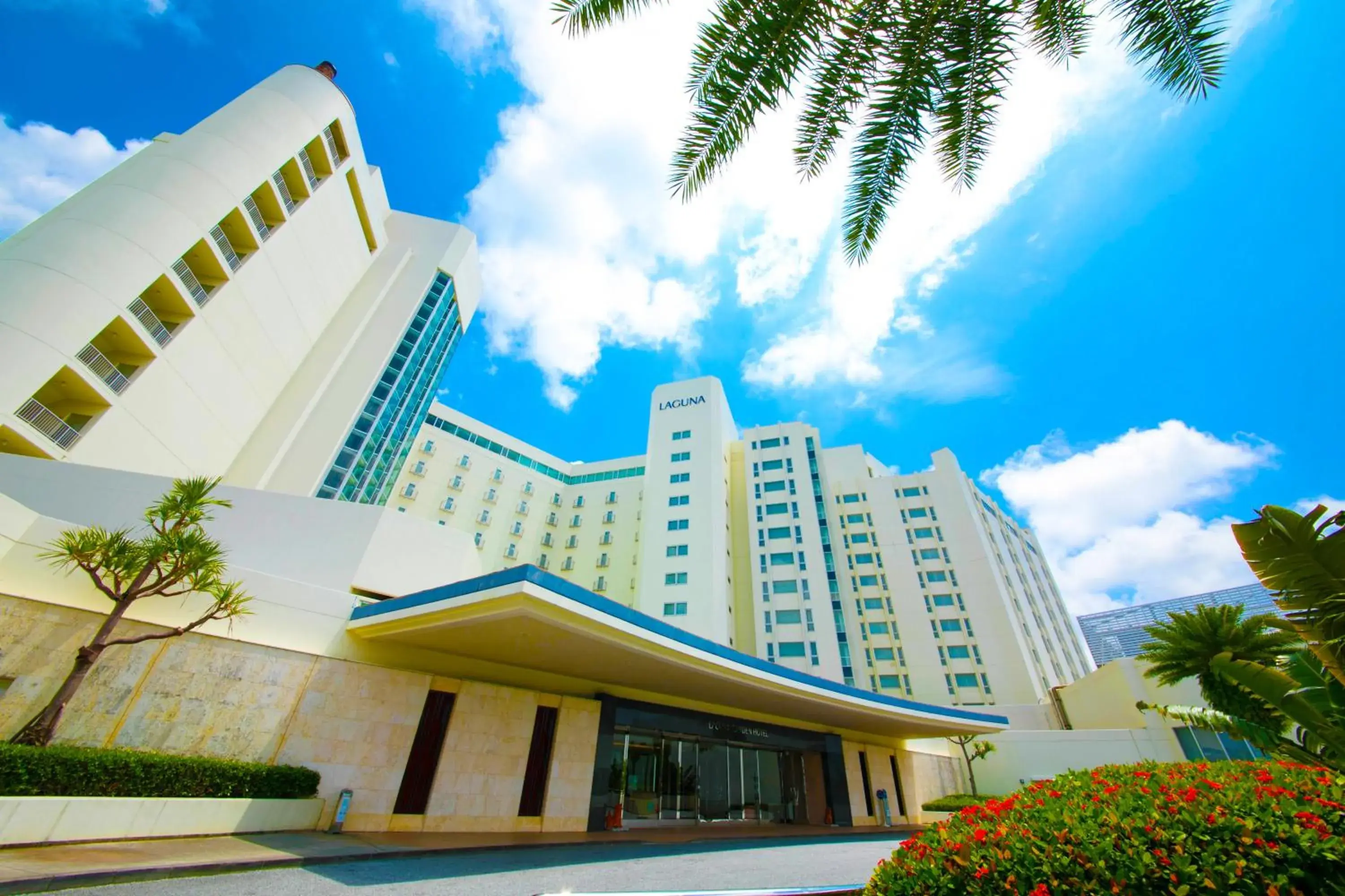 Facade/entrance in Laguna Garden Hotel Facade/entrance in Laguna Garden Hotel