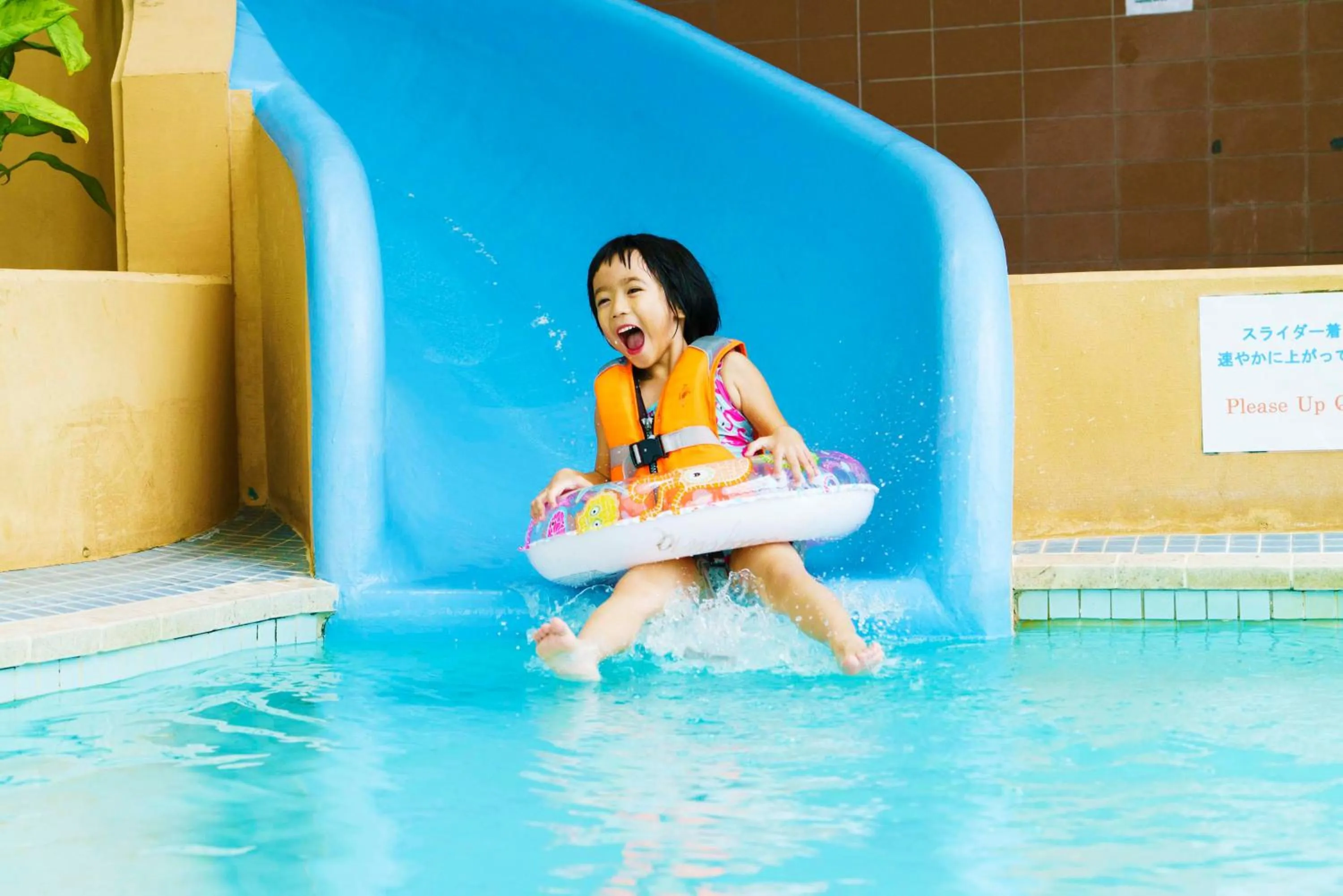 Swimming pool in Laguna Garden Hotel