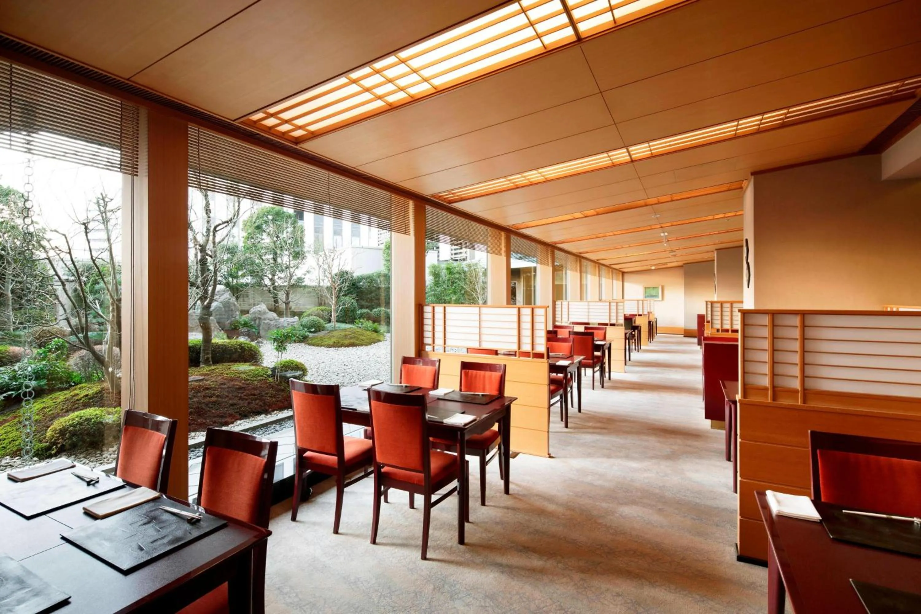 Restaurant/places to eat in Yokohama Bay Sheraton Hotel and Towers