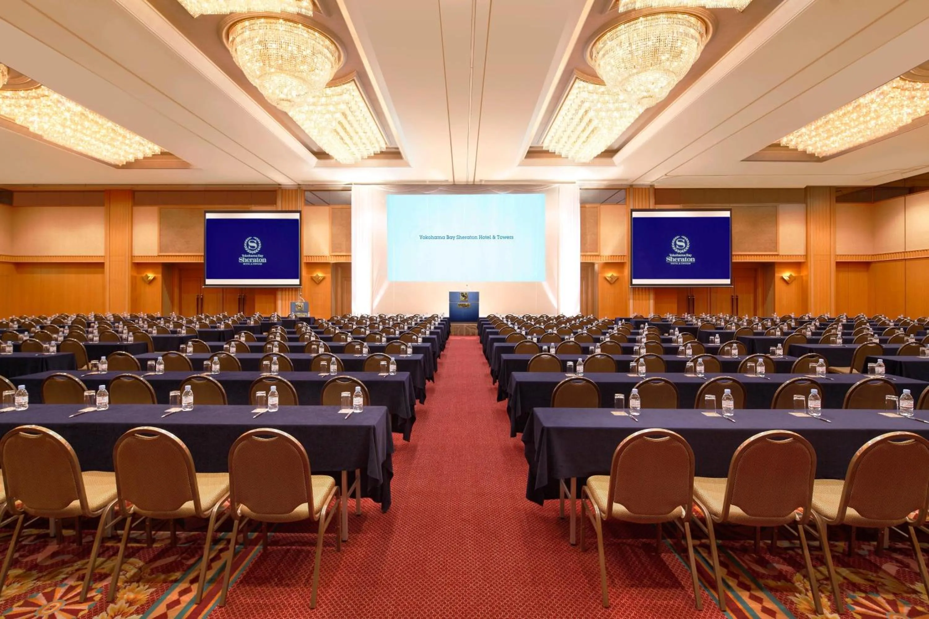 Meeting/conference room in Yokohama Bay Sheraton Hotel and Towers