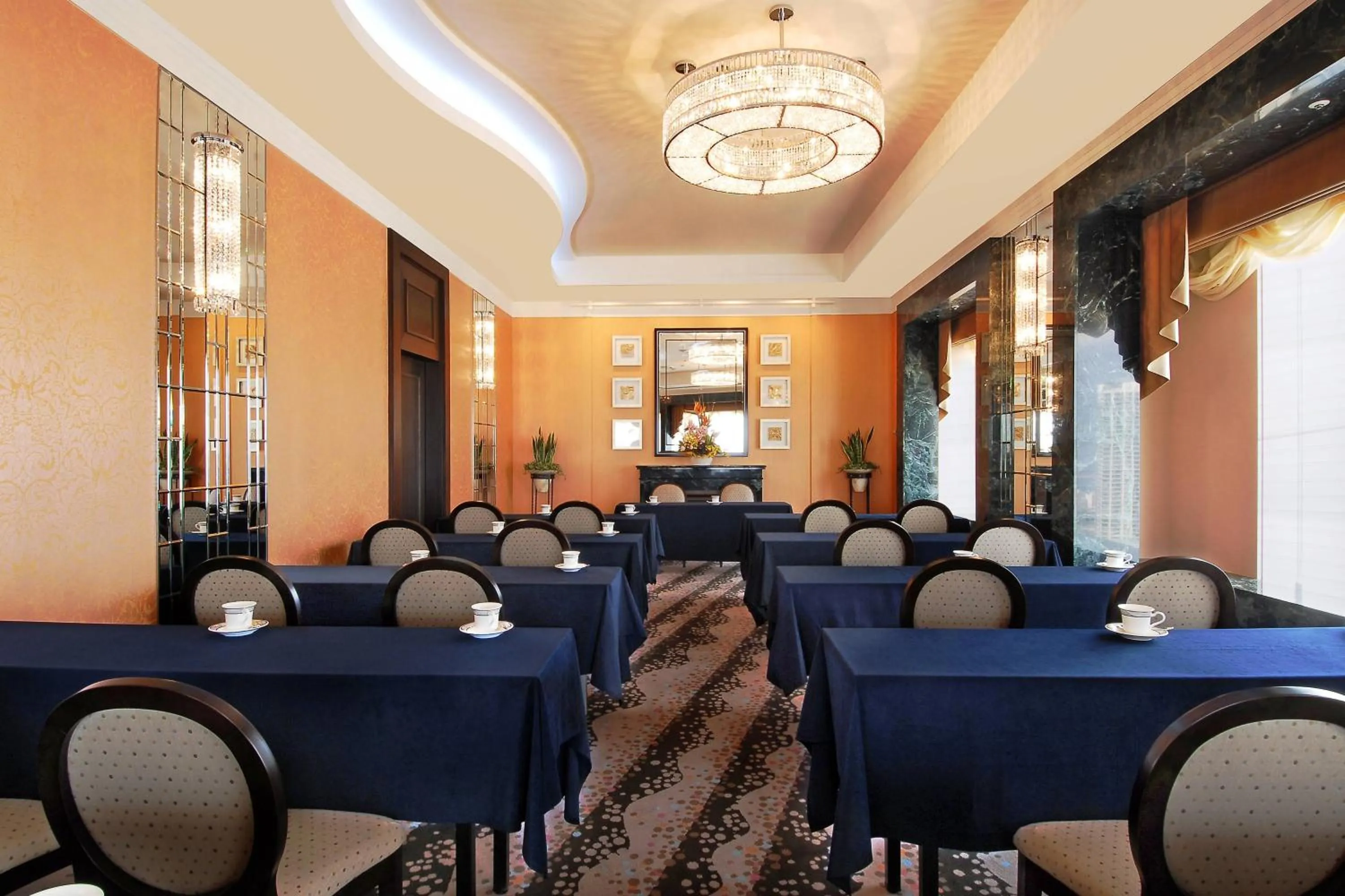 Meeting/conference room in Yokohama Bay Sheraton Hotel and Towers