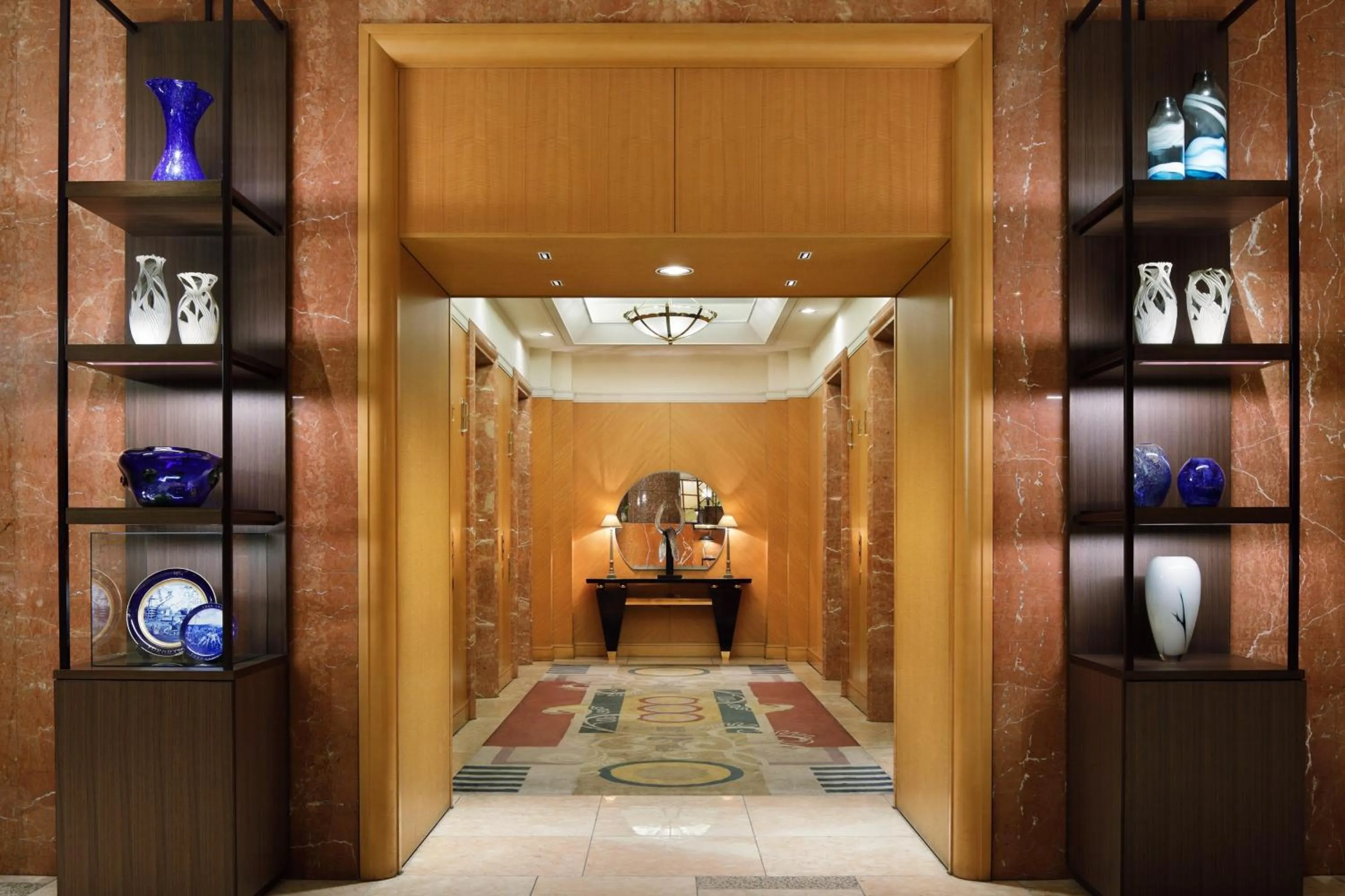 Lobby or reception in Yokohama Bay Sheraton Hotel and Towers