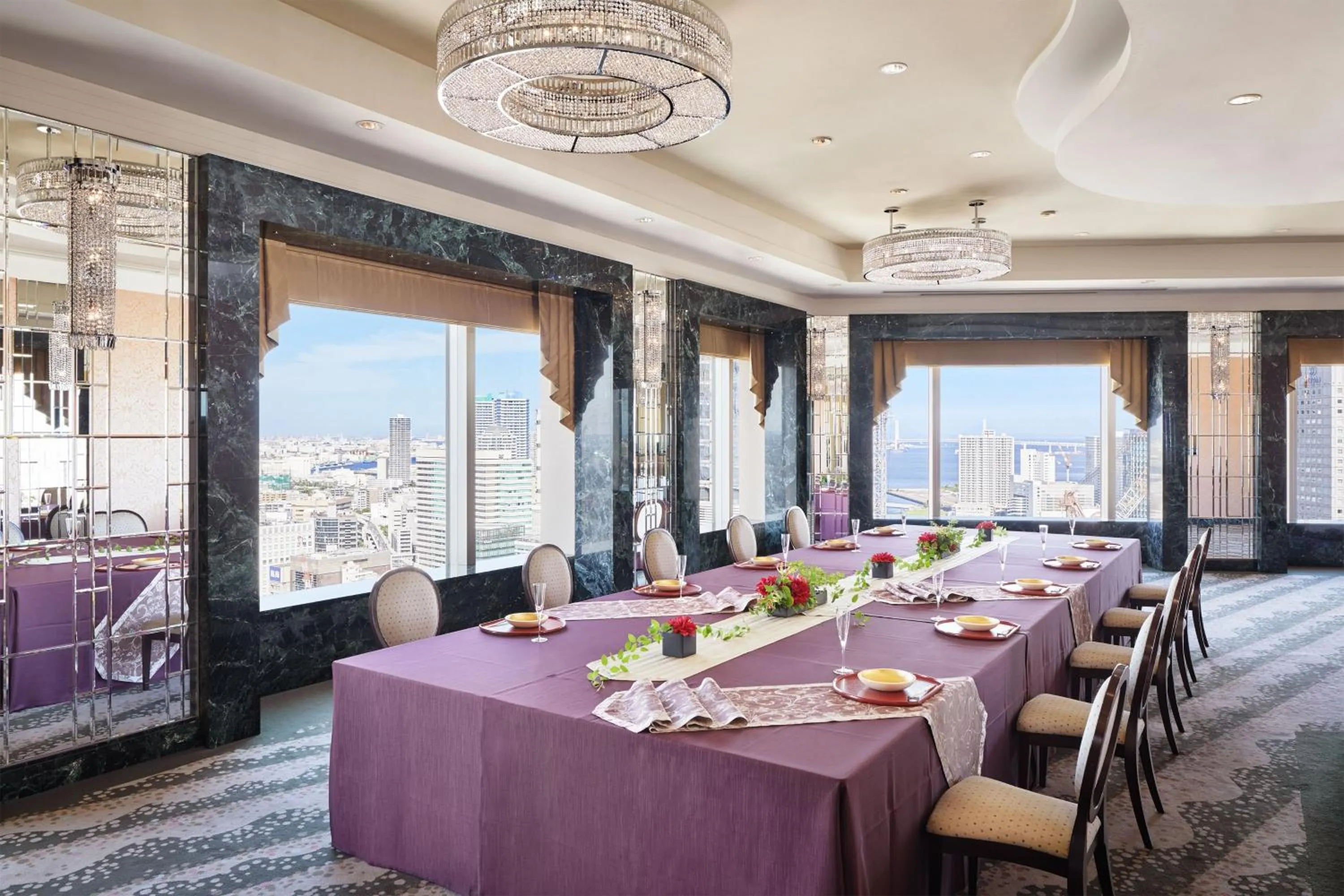 Meeting/conference room in Yokohama Bay Sheraton Hotel and Towers