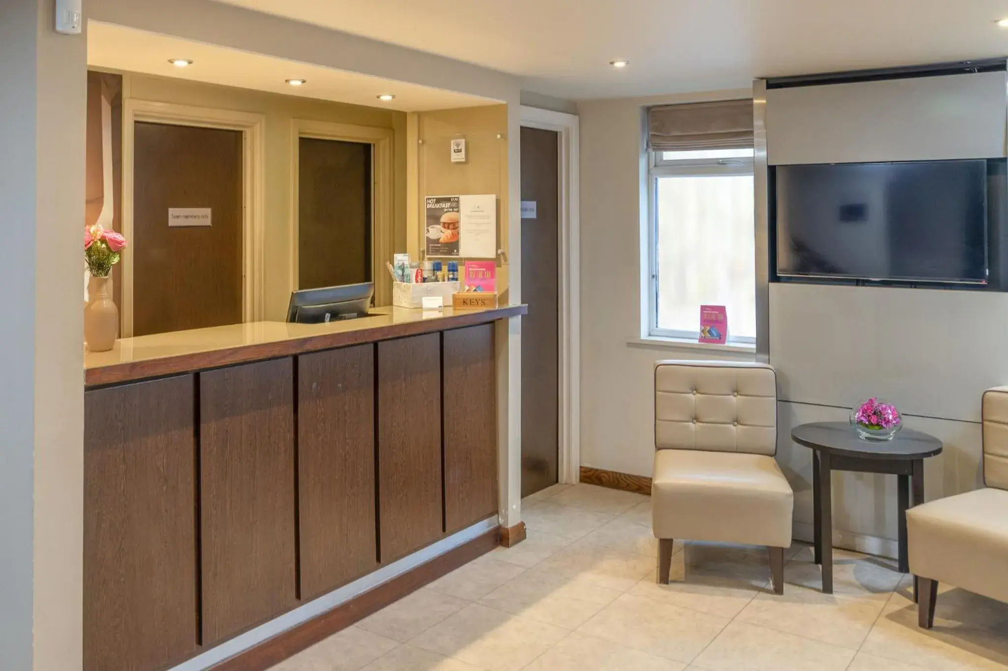 Lobby or reception in Fortune Hotel, Huddersfield West Yorkshire, Sure Collection by Best Western Lobby or reception in Fortune Hotel, Huddersfield West Yorkshire, Sure Collection by Best Western