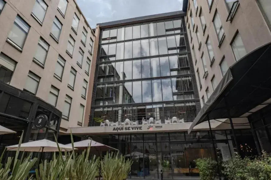 Facade/entrance in UMA Suites Chia Facade/entrance in UMA Suites Chia