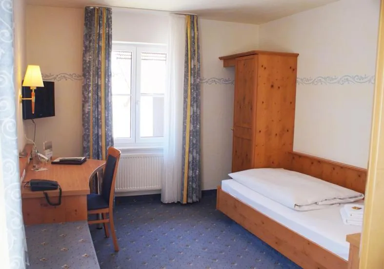 Bed in Hotel Landgasthof Hofmeier