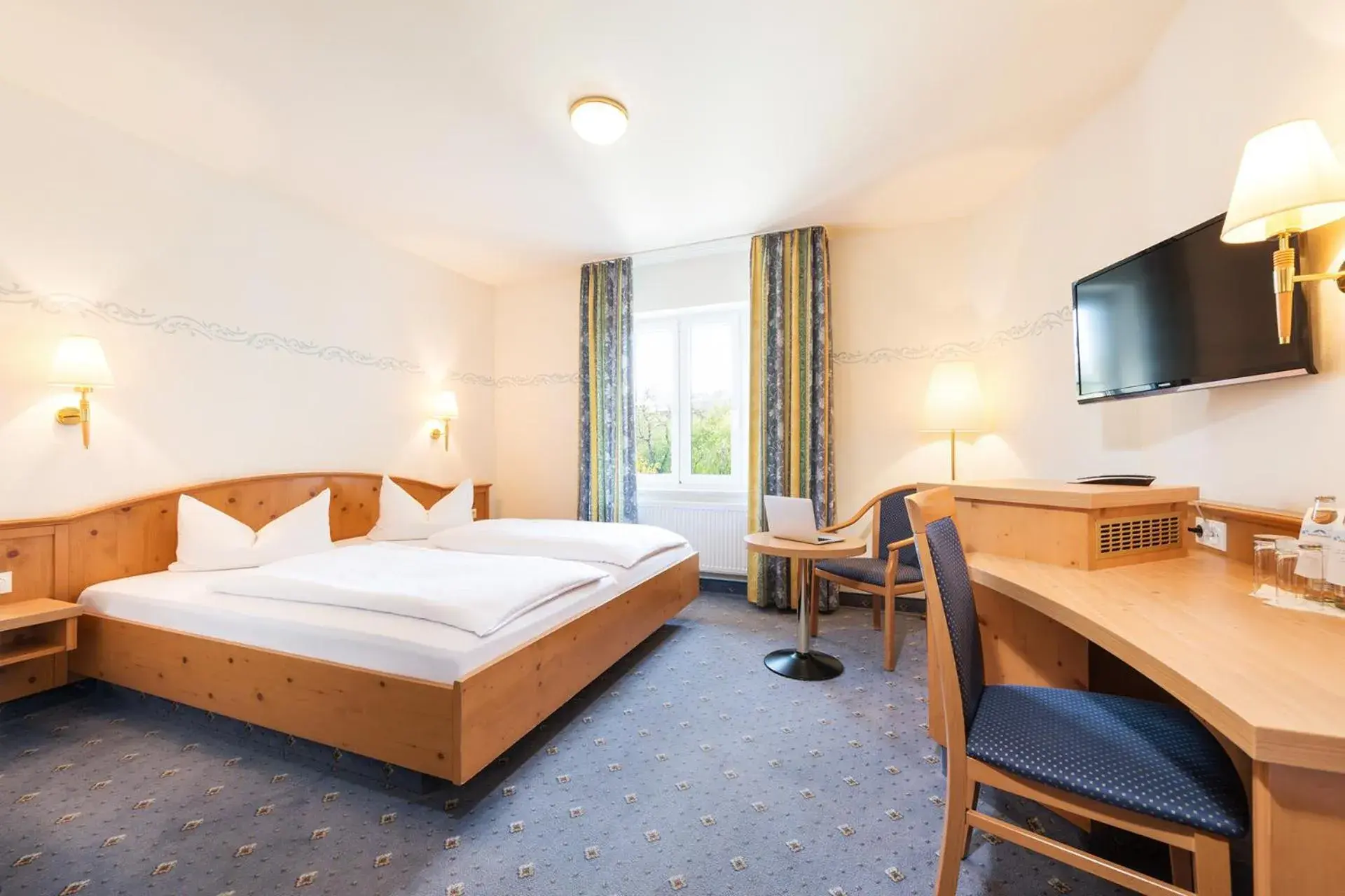 Double Room - single occupancy in Hotel Landgasthof Hofmeier Double Room - single occupancy in Hotel Landgasthof Hofmeier