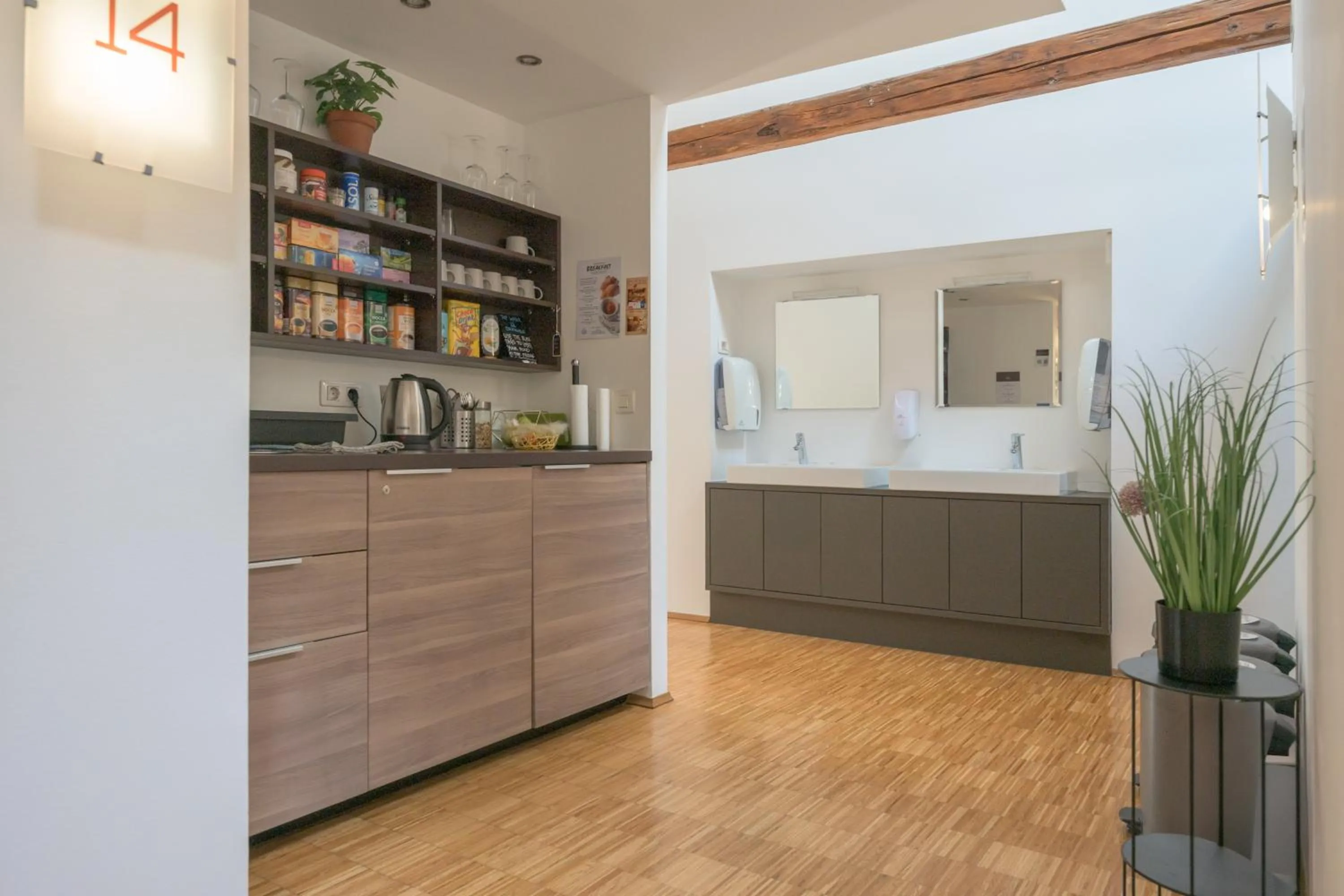 Kitchen or kitchenette in ATIK ROOMS