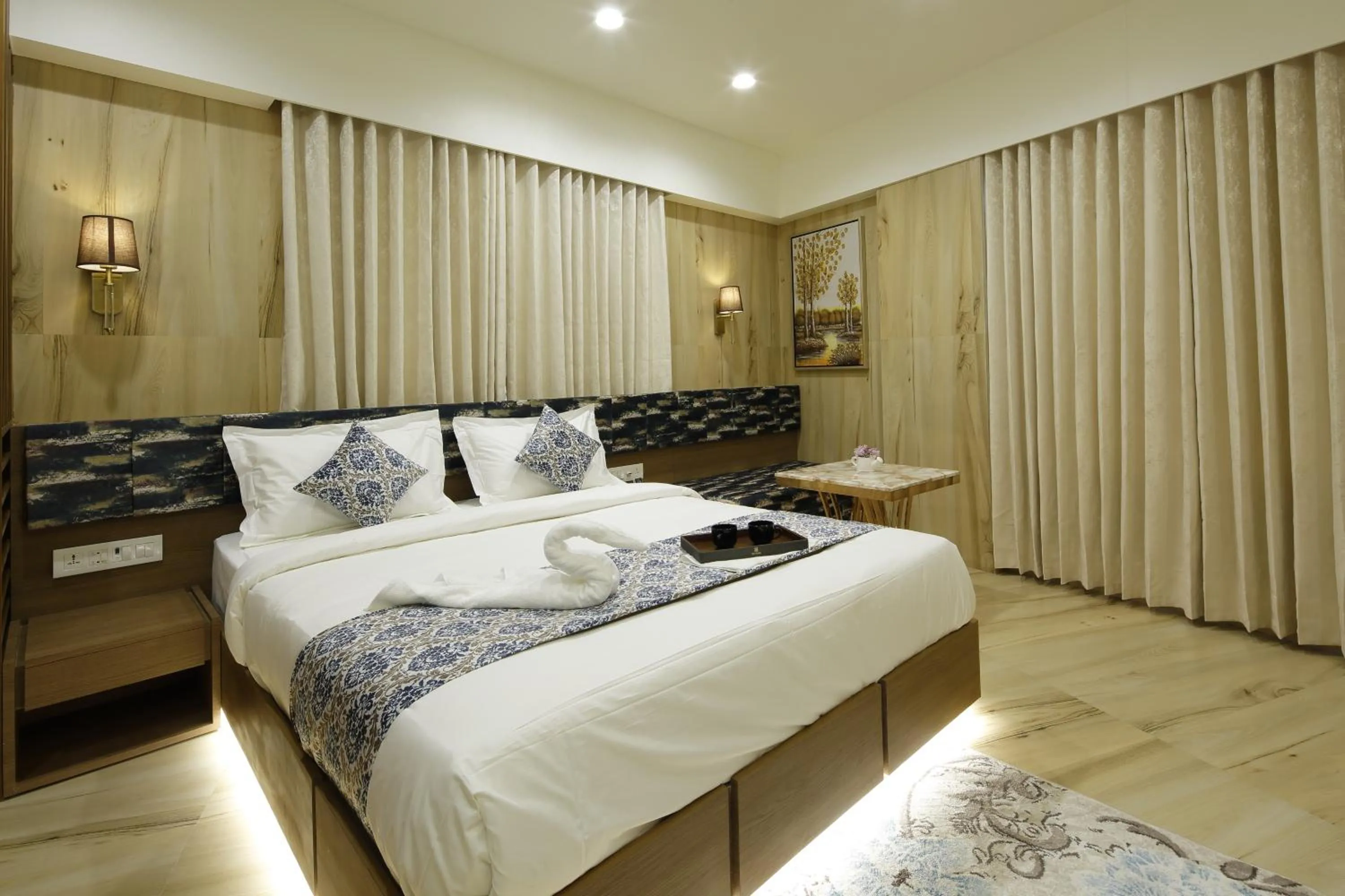 Bedroom, Bed in Hotel Elysian Residency