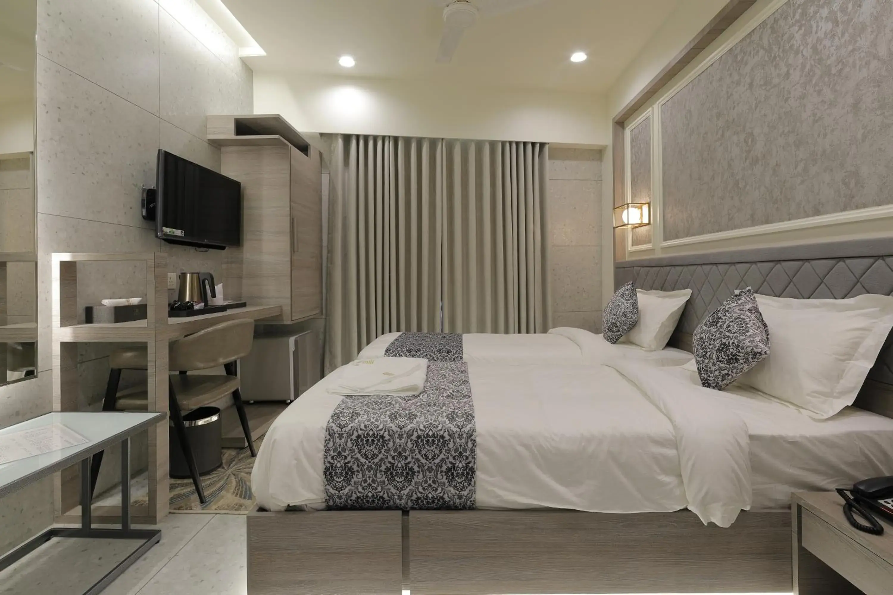 View (from property/room), Bed in Hotel Elysian Residency View (from property/room), Bed in Hotel Elysian Residency