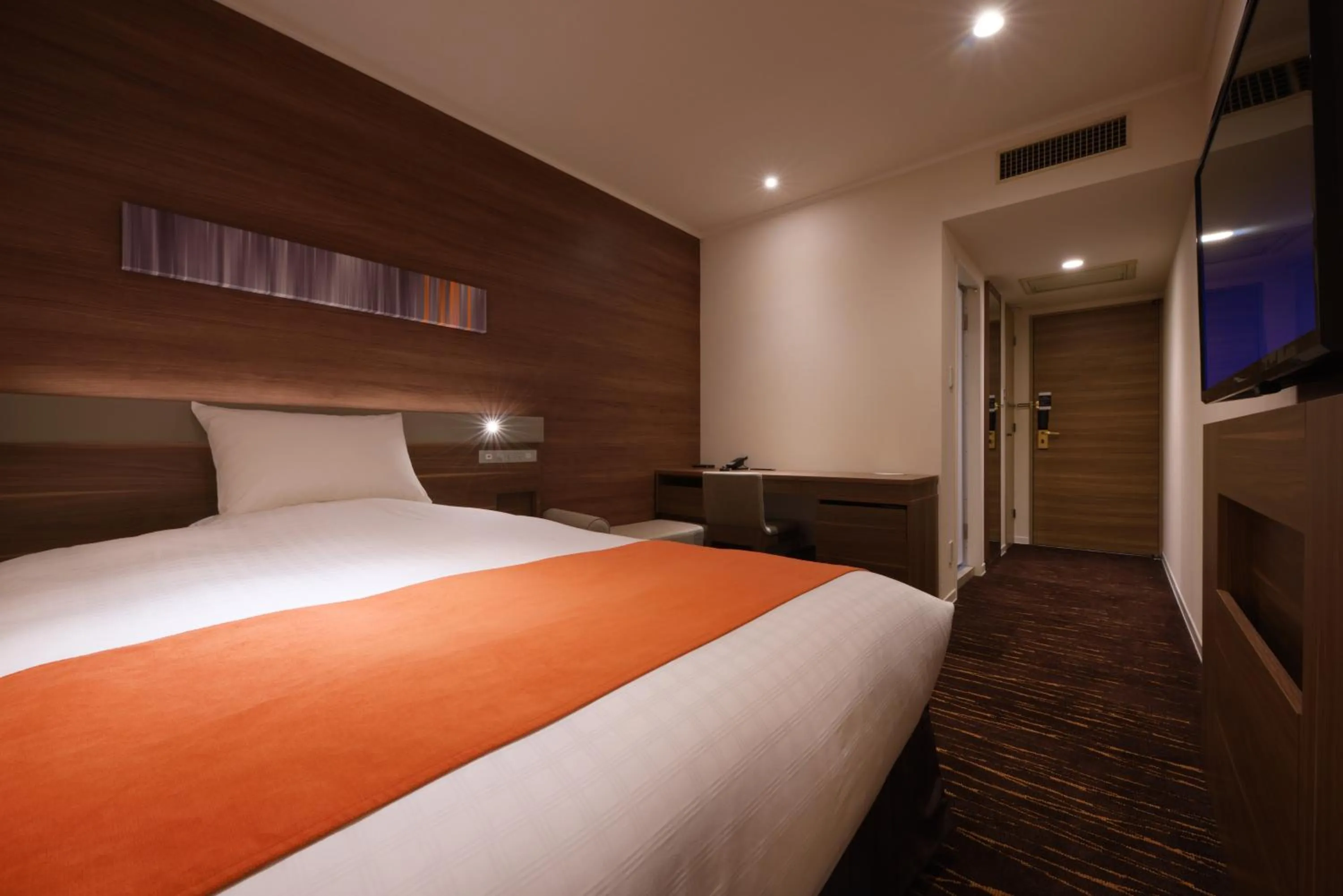 Bedroom, Bed in Hotel JAL City Sendai