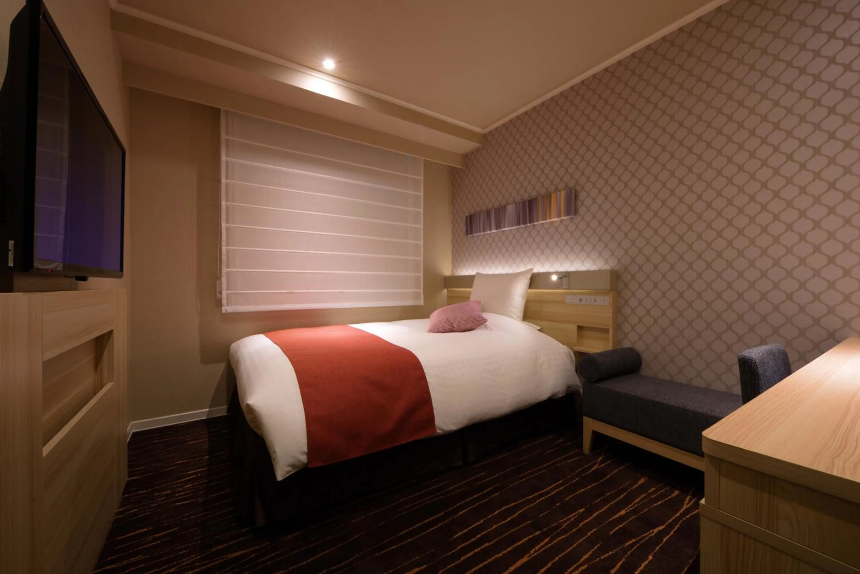 Bed in Hotel JAL City Sendai