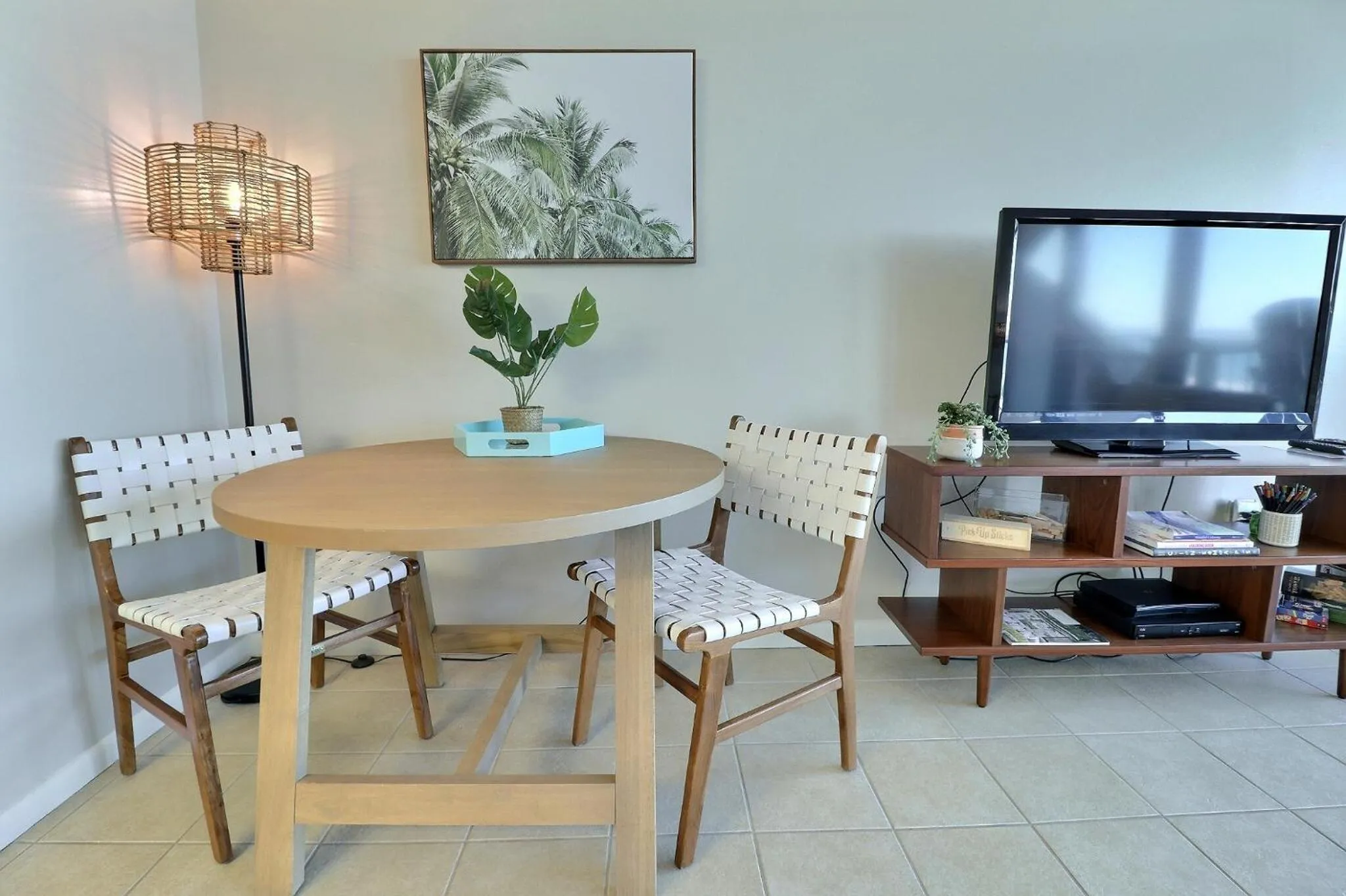 Kitchen or kitchenette in Island Winds East