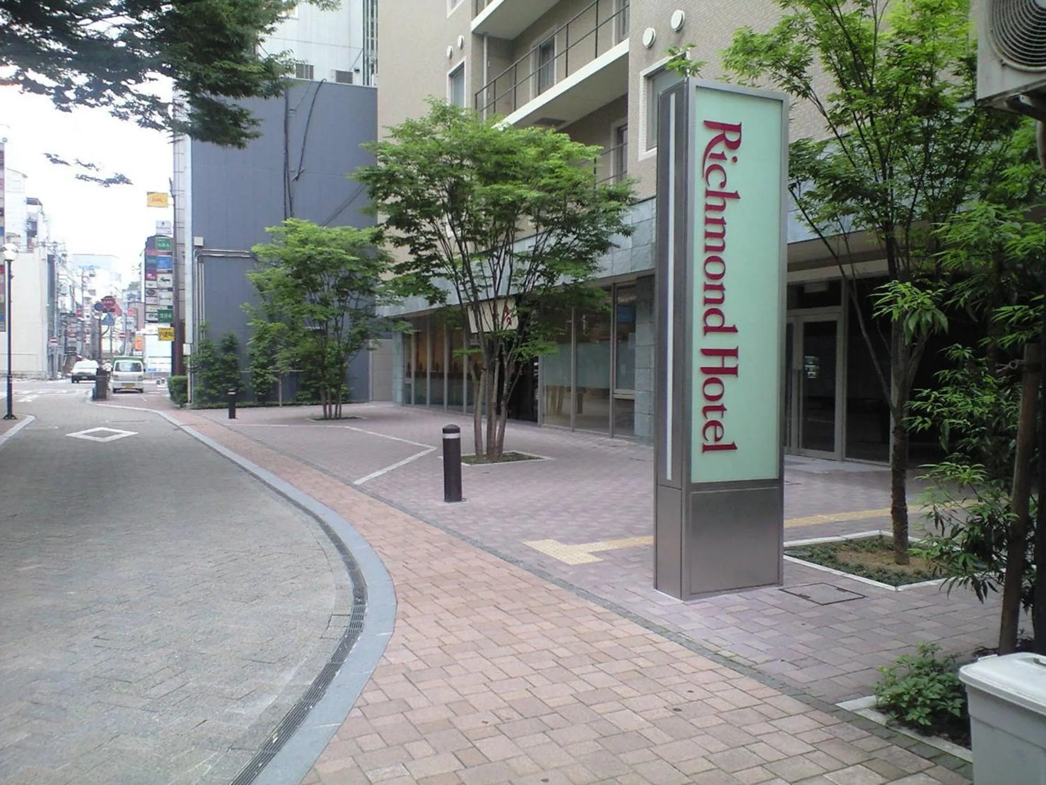 Facade/entrance in Richmond Hotel Kochi