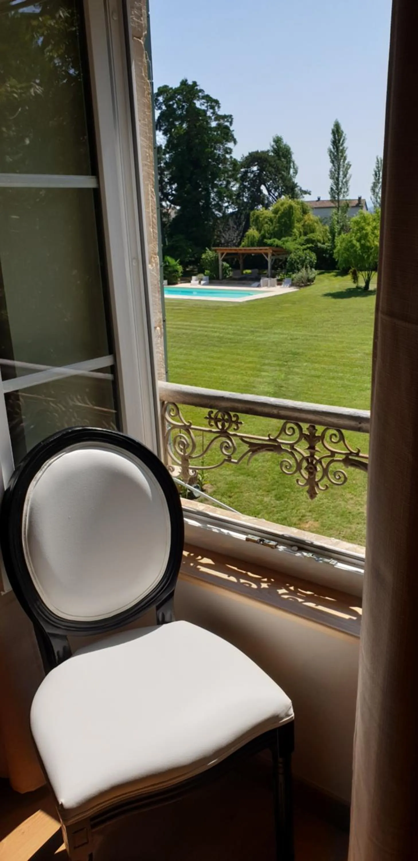 Garden view in Château de Grandmont - Escale authentique au coeur des vignes