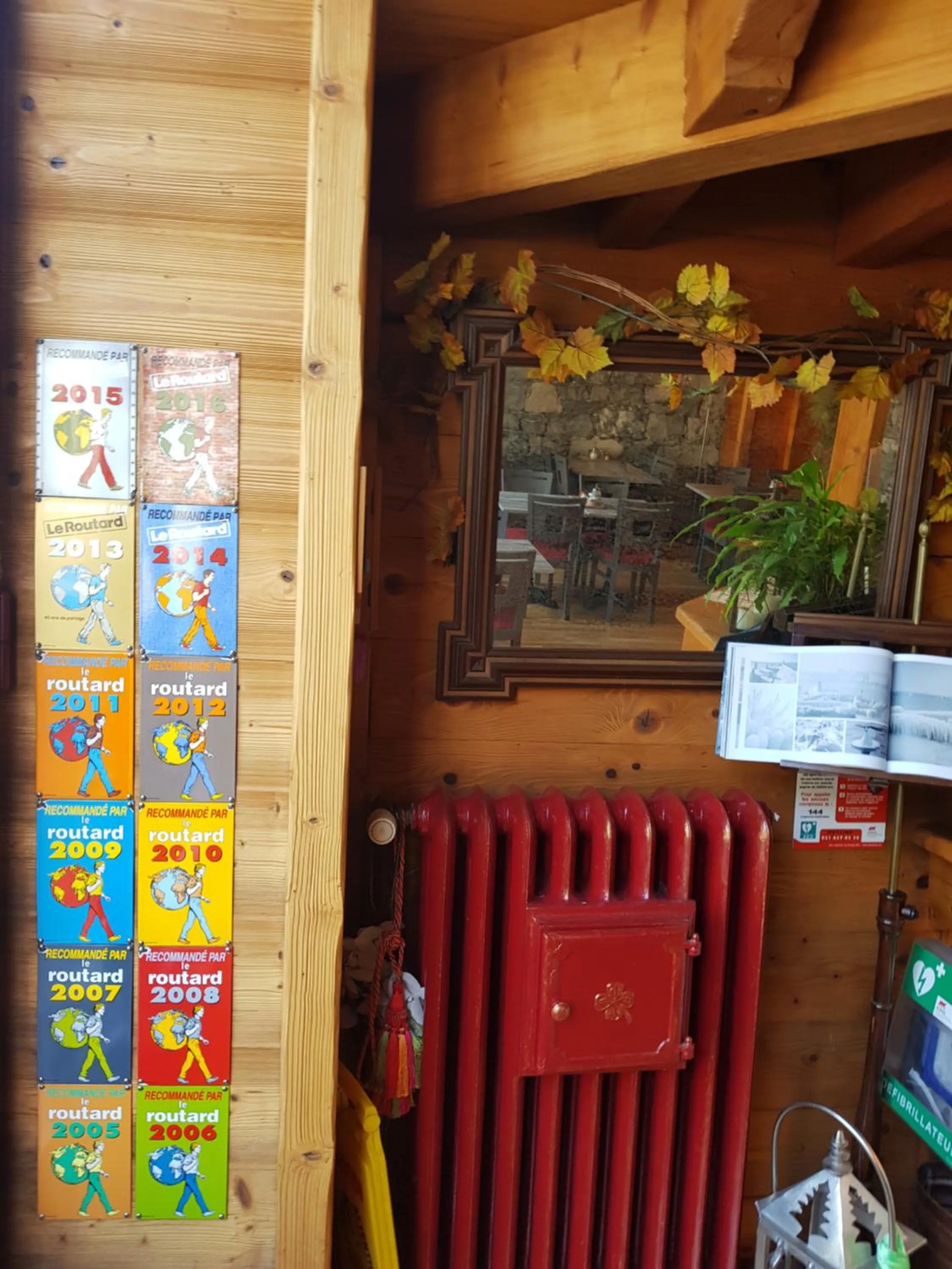 Decorative detail in Hotel de Geneve