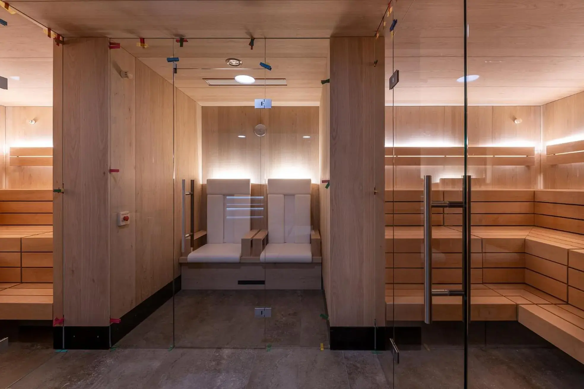 Steam room, Bed in Sunstar Hotel Lenzerheide Steam room, Bed in Sunstar Hotel Lenzerheide