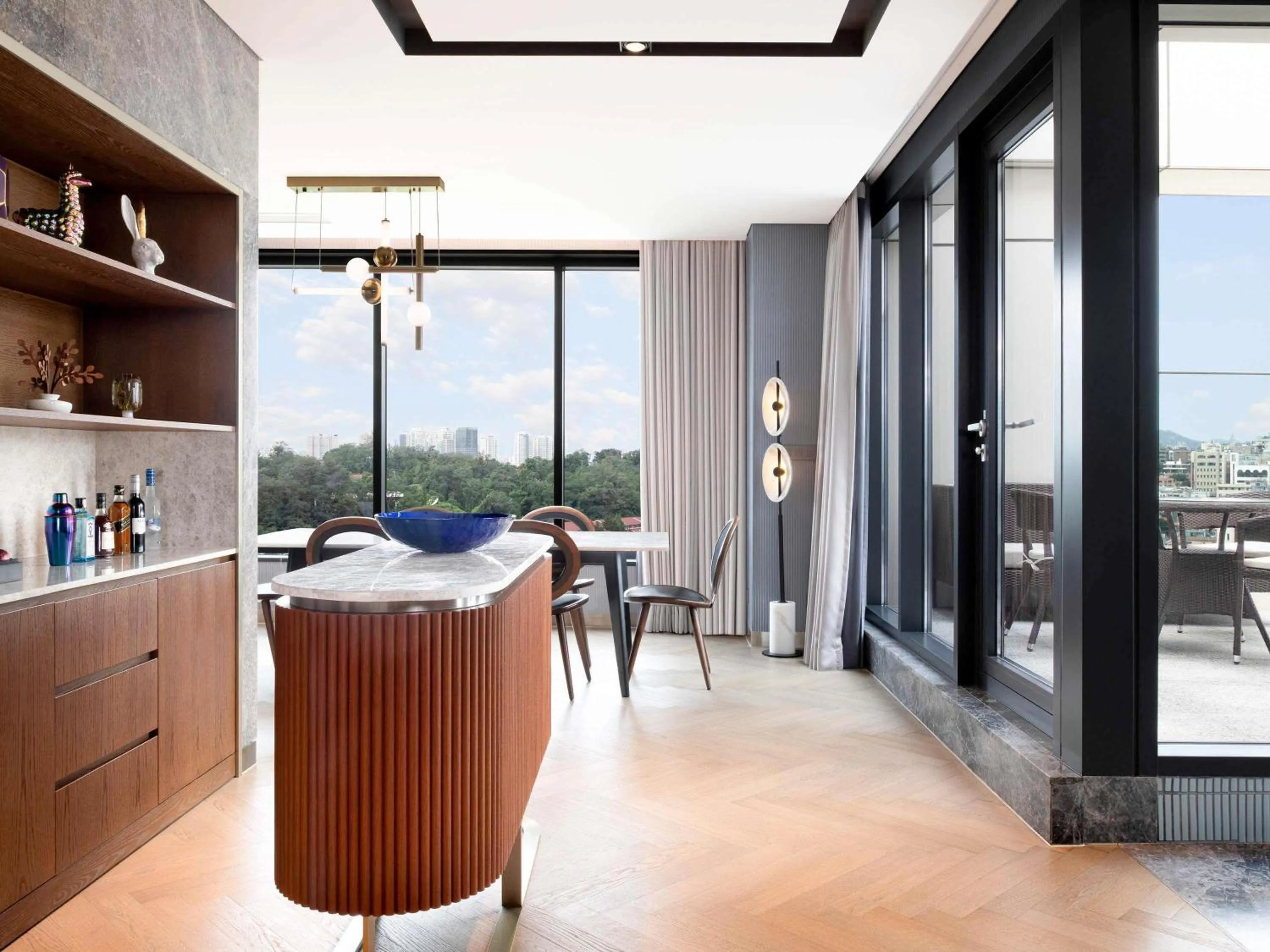 Bedroom in Mondrian Seoul Itaewon