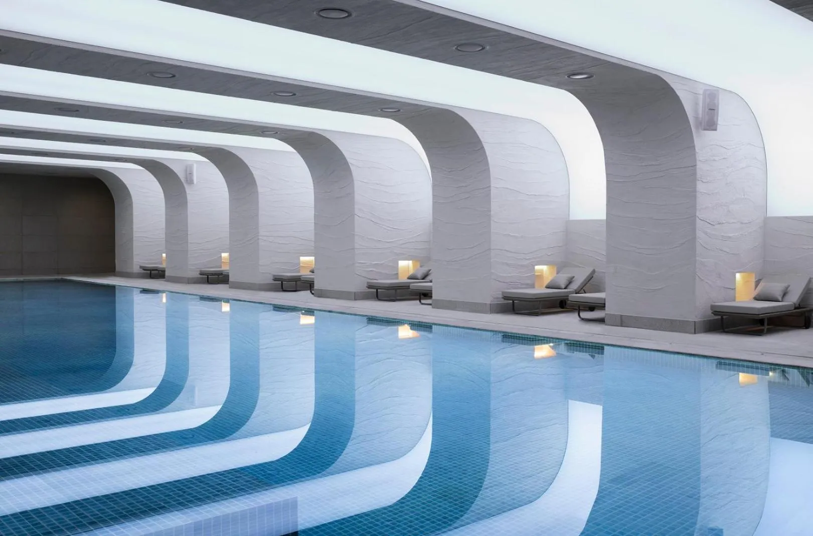 Swimming pool in Mondrian Seoul Itaewon