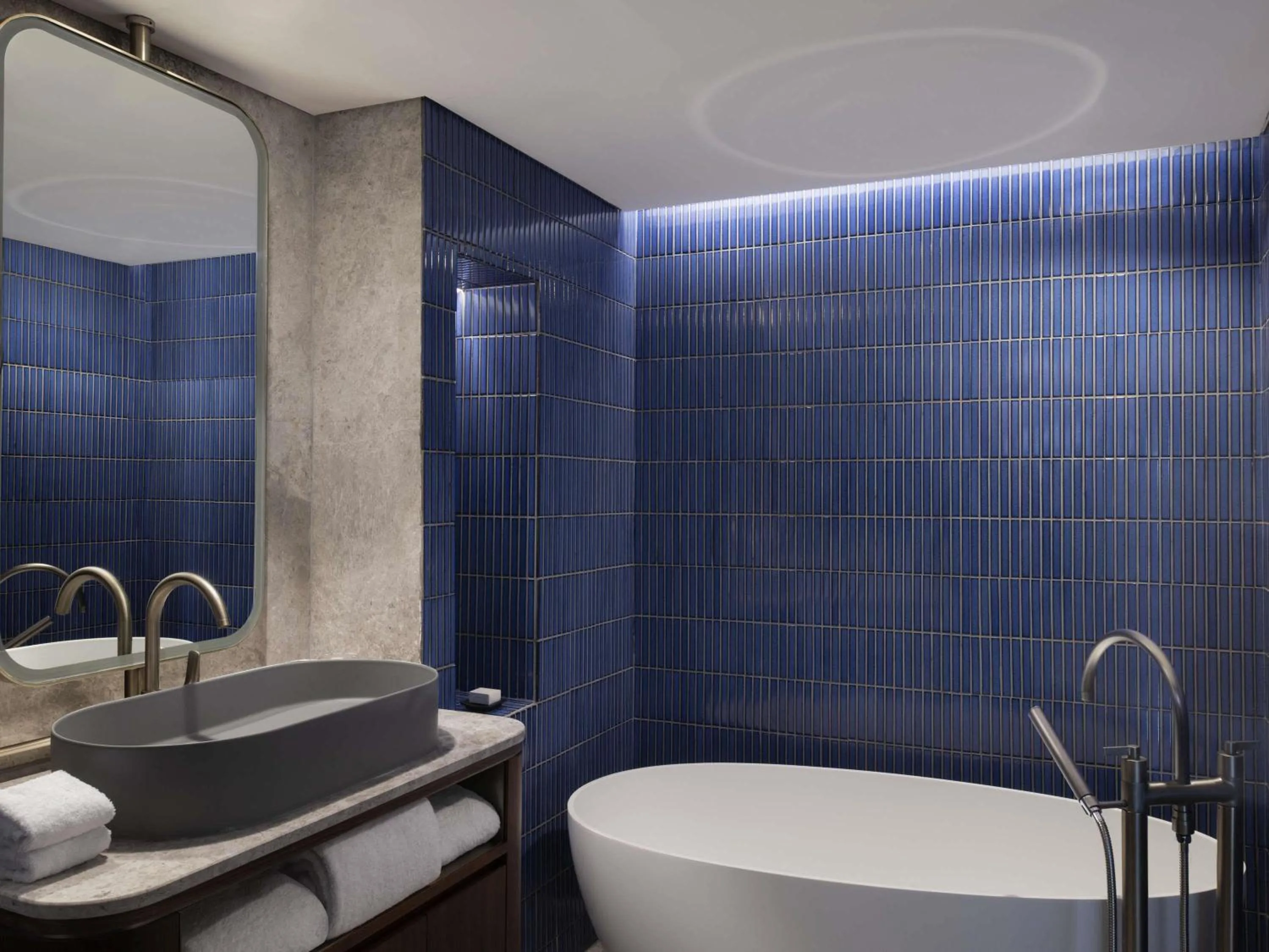 Bedroom in Mondrian Seoul Itaewon