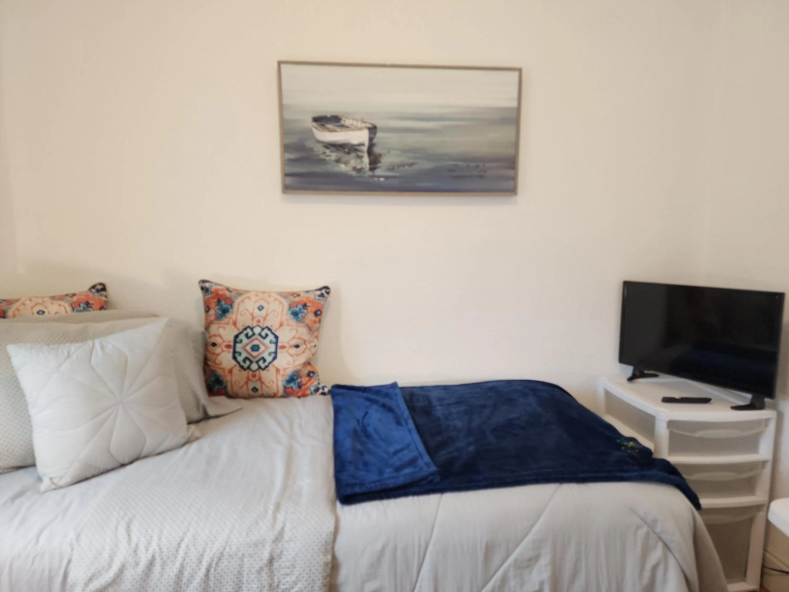 Bedroom in Mermaid's Cottage