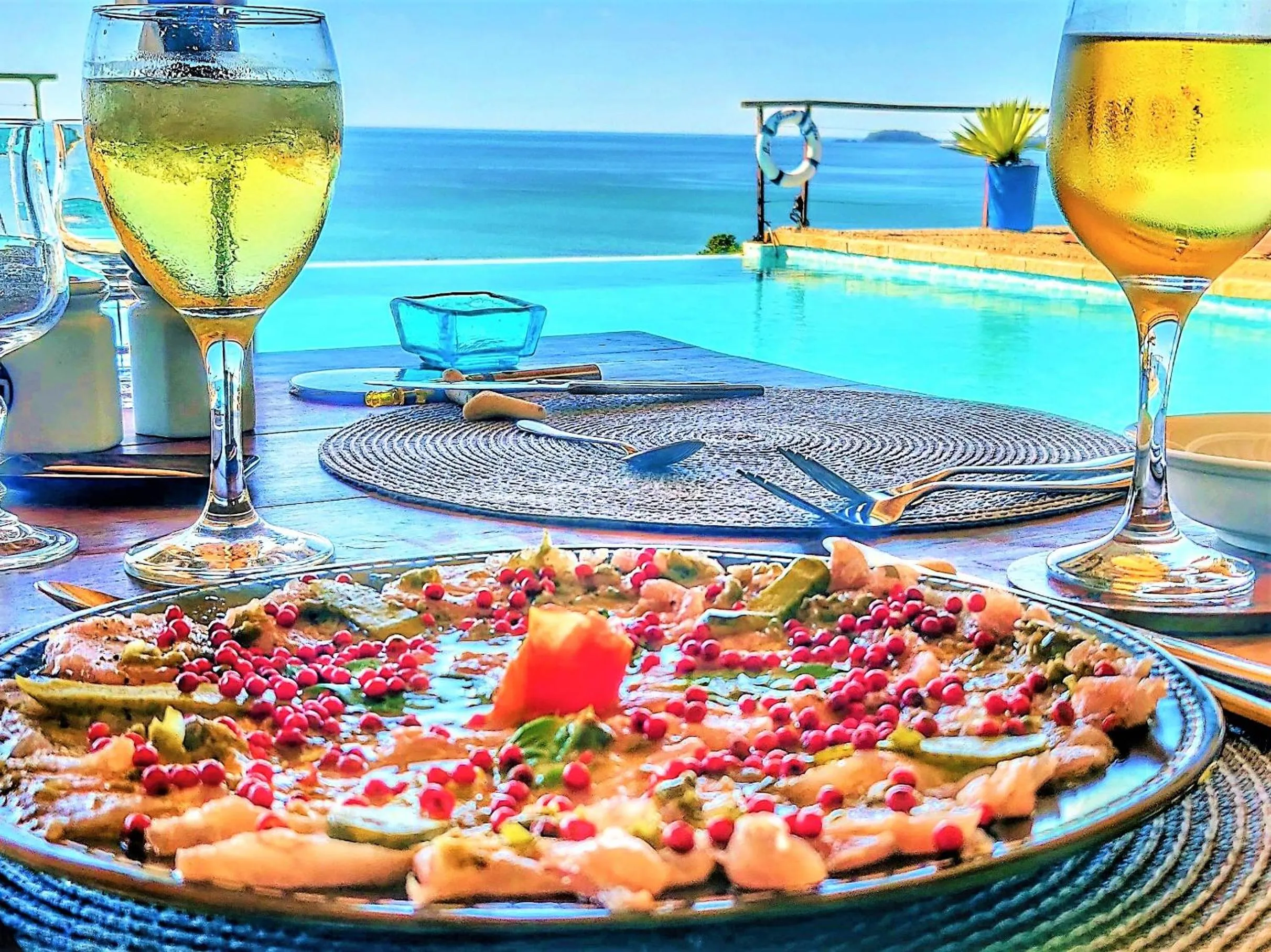 Restaurant/places to eat in Le Grand Bleu