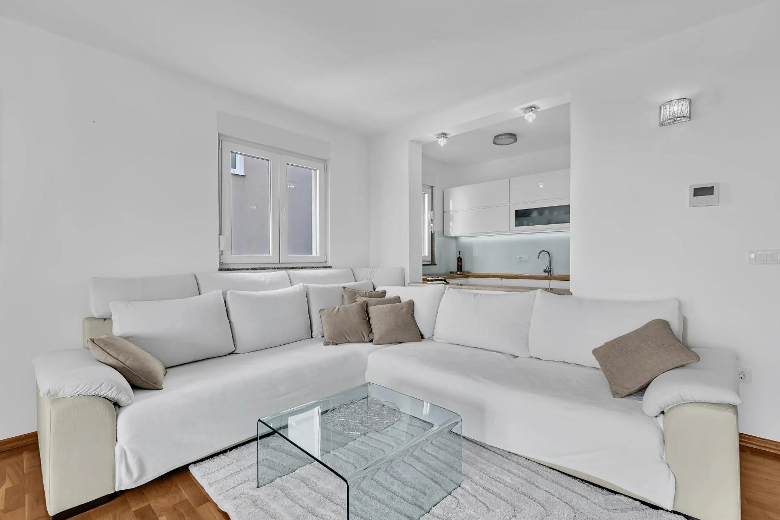Living room in Sea View Apartments Dammi with free parking