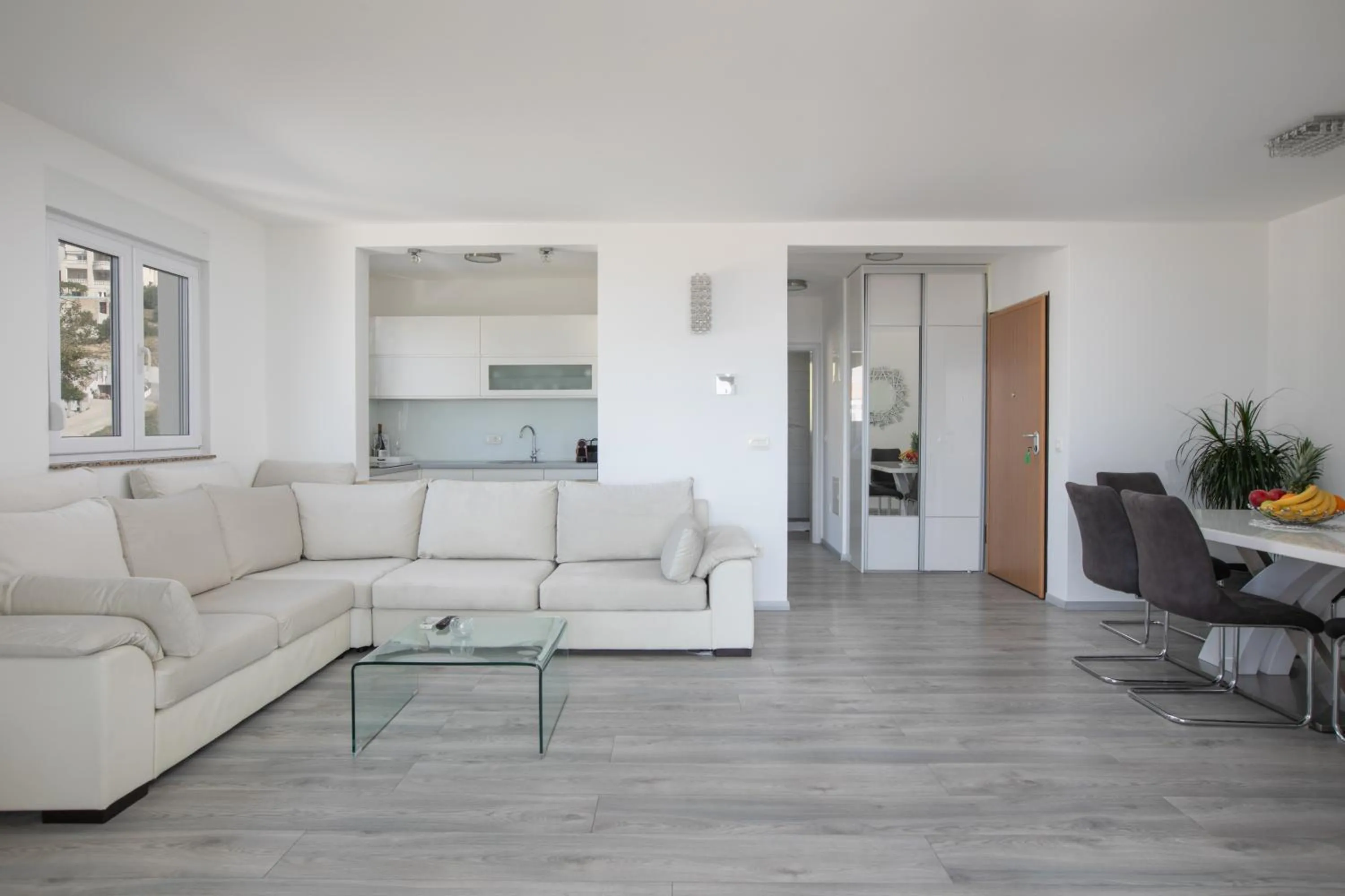 Living room in Sea View Apartments Dammi with free parking