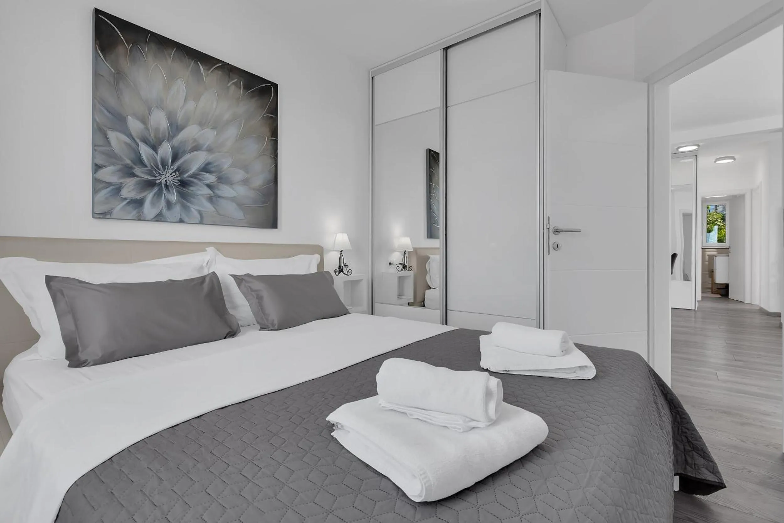 Bedroom, Bed in Sea View Apartments Dammi with free parking