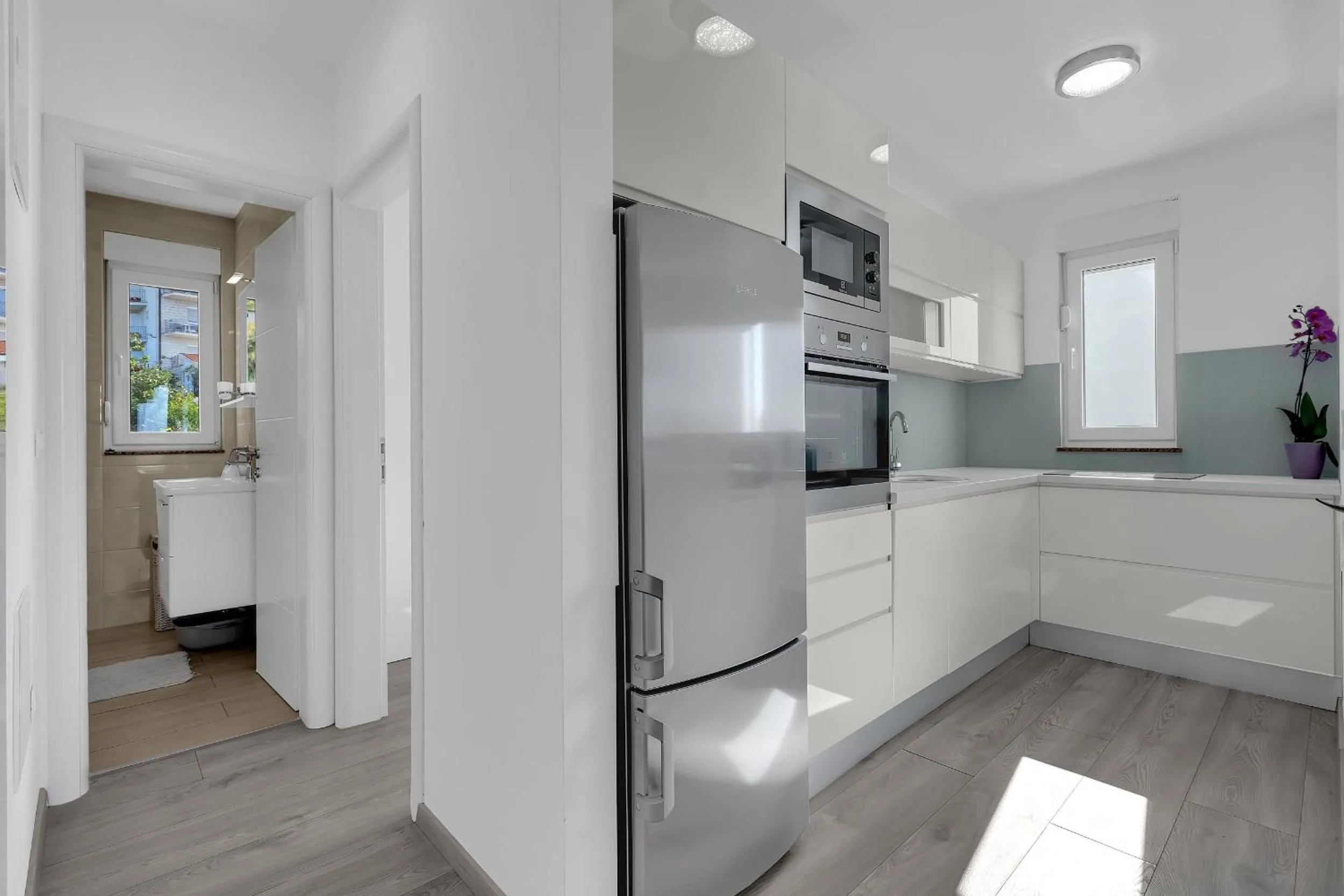 Dining area in Sea View Apartments Dammi with free parking