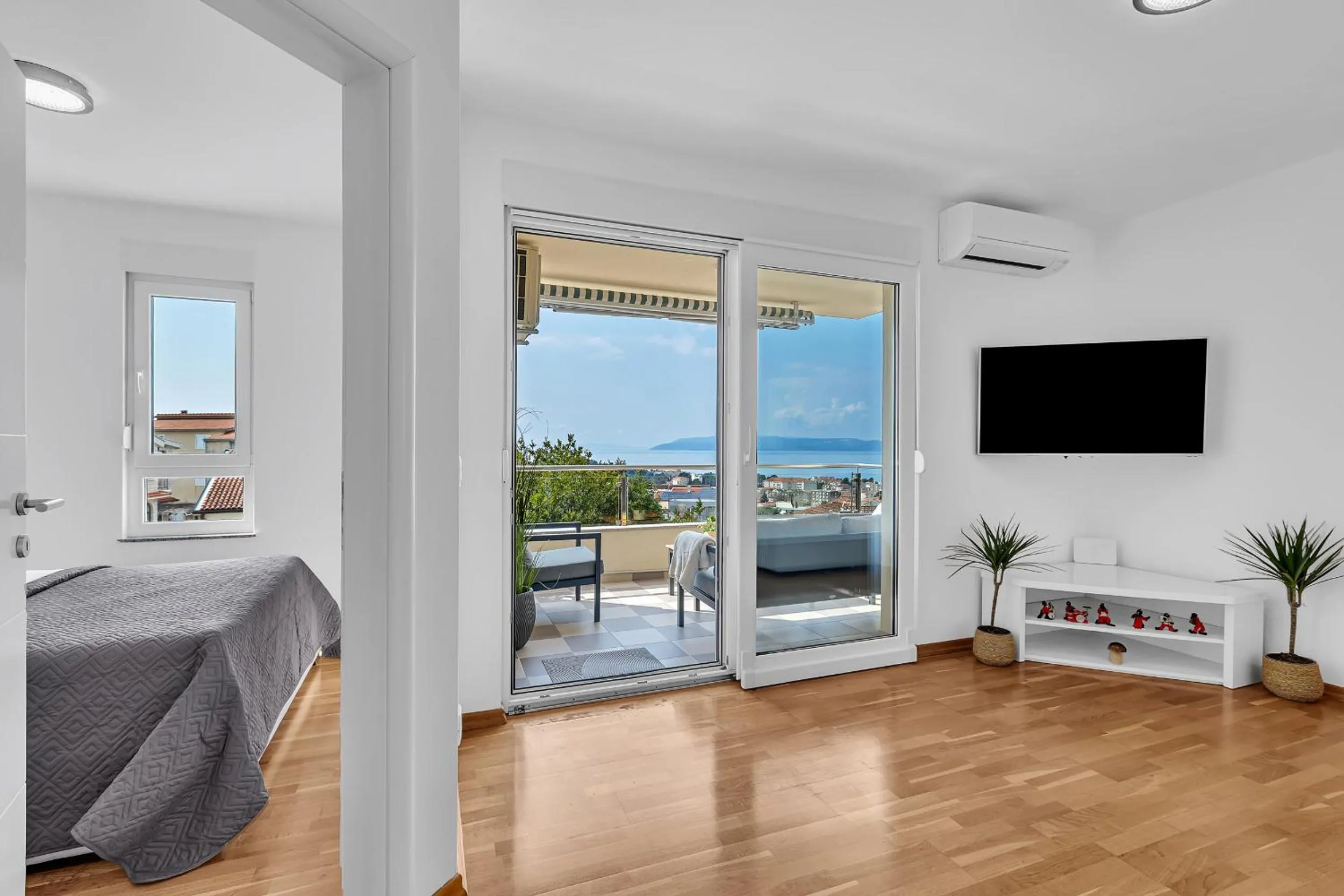 Natural landscape in Sea View Apartments Dammi with free parking