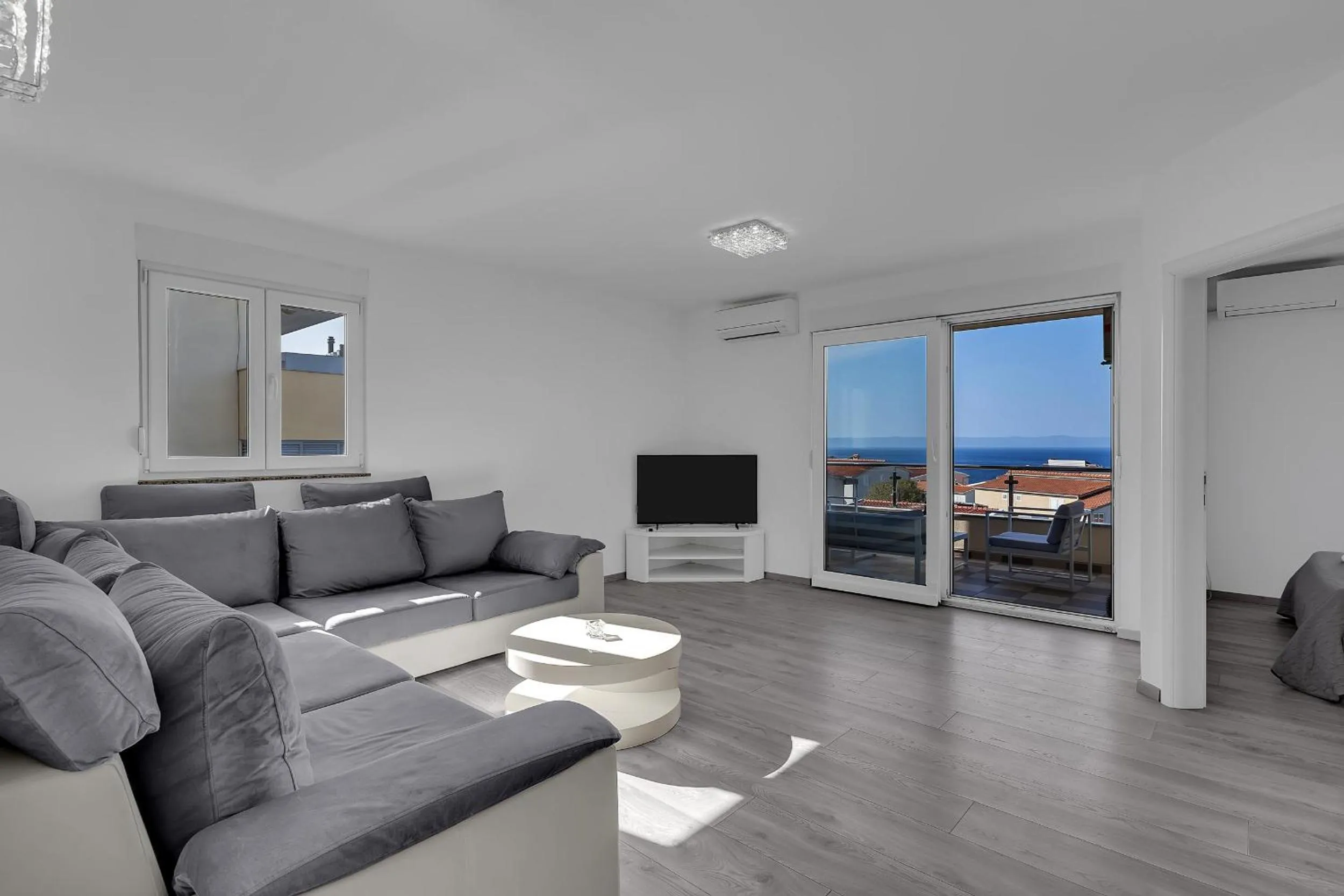 Living room in Sea View Apartments Dammi with free parking